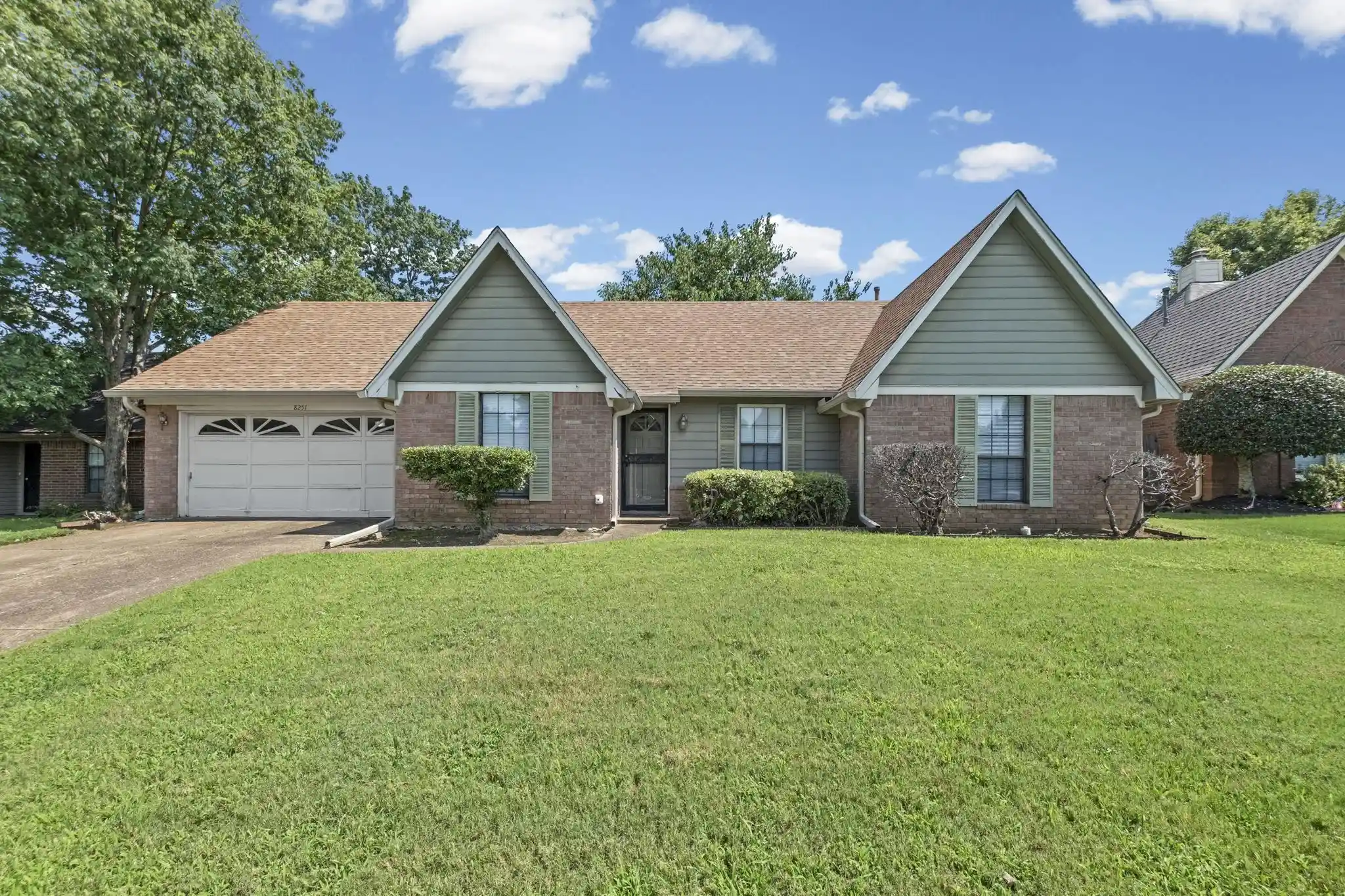 Photo 1 of Sale Pending at 8251 River Crk Cv, Cordova, TN 38016 | MLS# 10227269 | Listing updated on 2026-09-04