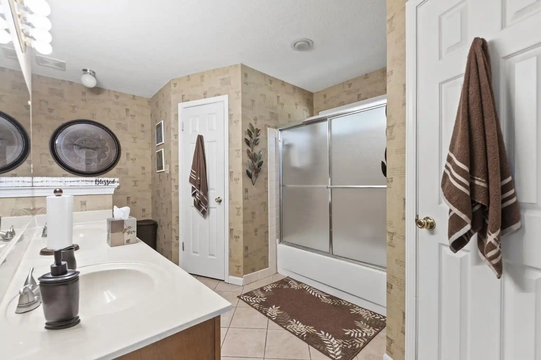Photo 4 of Sale Pending at 8251 River Crk Cv, Cordova, TN 38016 | MLS# 10227269 | Listing updated on 2026-09-04