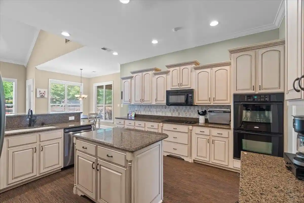 3rd image of 600 Woodsedge Dr, Eads, TN 38028 | MLS# 10227274