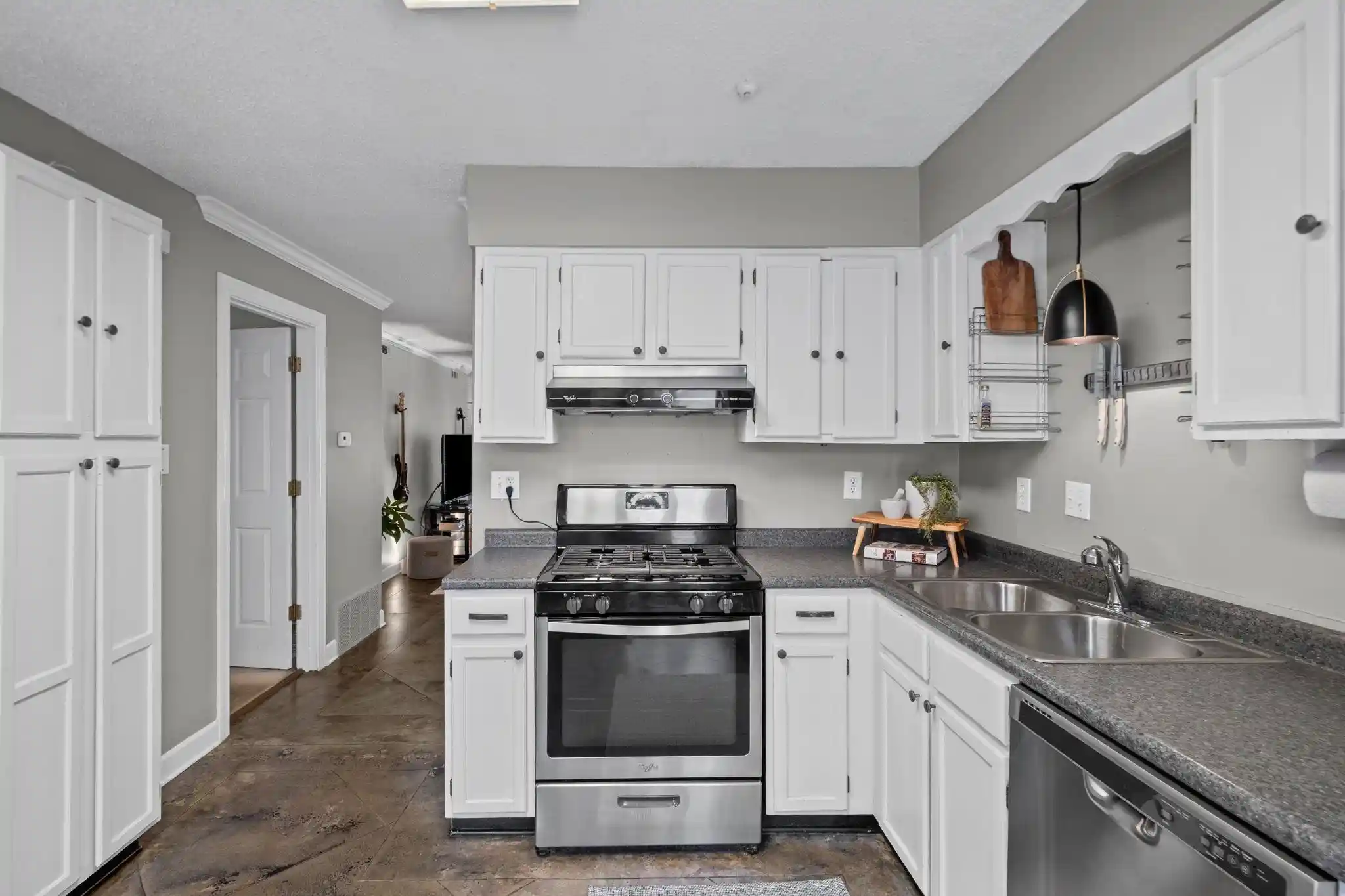 3rd image of 316 N Highland St #316, Memphis, TN 38122 | MLS# 10227276