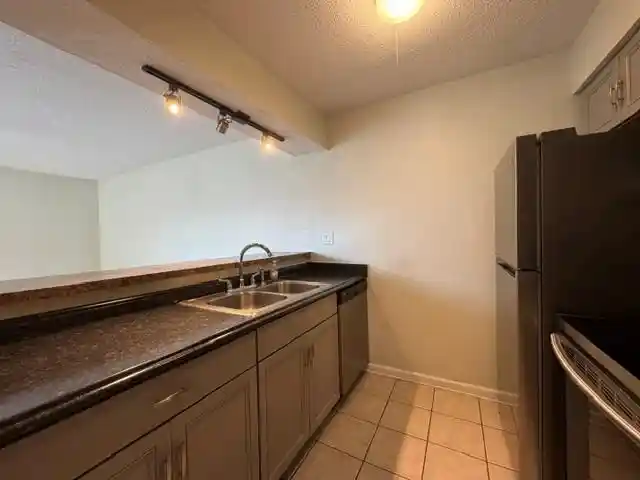 Photo 2 of Townhouse for sale at 6692 Whispering Oak Pl #2, Memphis, TN 38120 | MLS# 10227277 | Listing updated on 2026-09-11