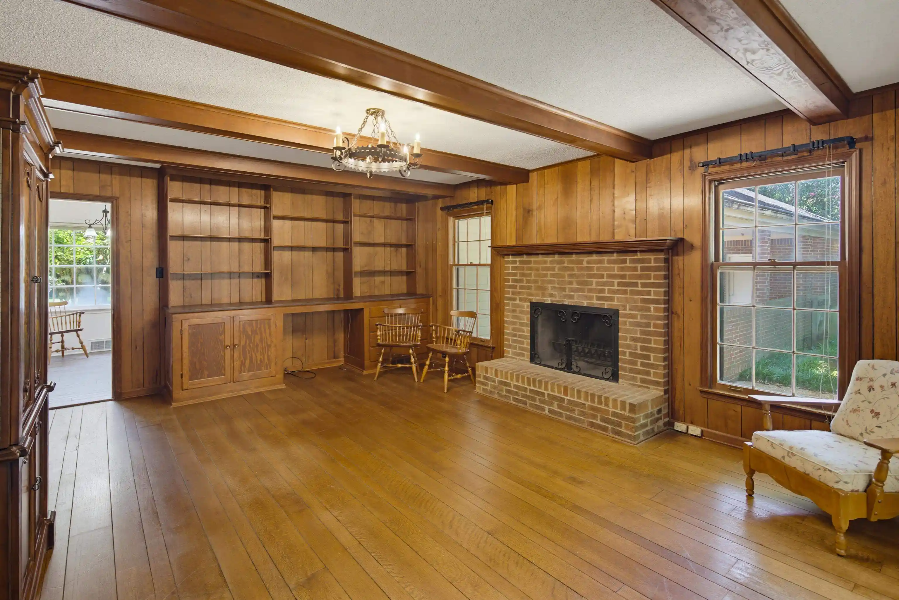 Photo 2 of Single family home for sale at 2209 Thornwood Ln, Memphis, TN 38119 | MLS# 10227286 | Listing updated on 2026-09-11