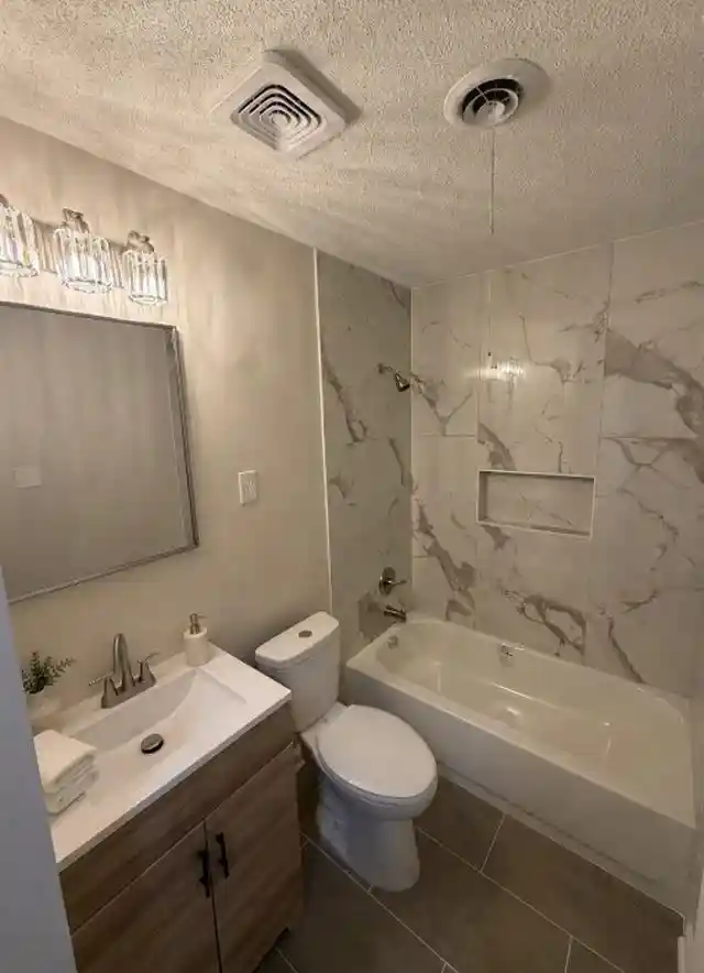 Photo 2 of Sale Pending at 3090 Spring Hl Dr, Memphis, TN 38127 | MLS# 10227289 | Listing updated on 2026-10-10