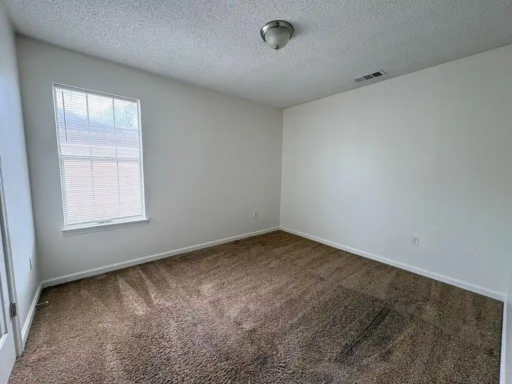 Photo 4 of Sale Pending at 1819 Black Bear Cir, Cordova, TN 38016 | MLS# 10227291 | Listing updated on 2026-08-19