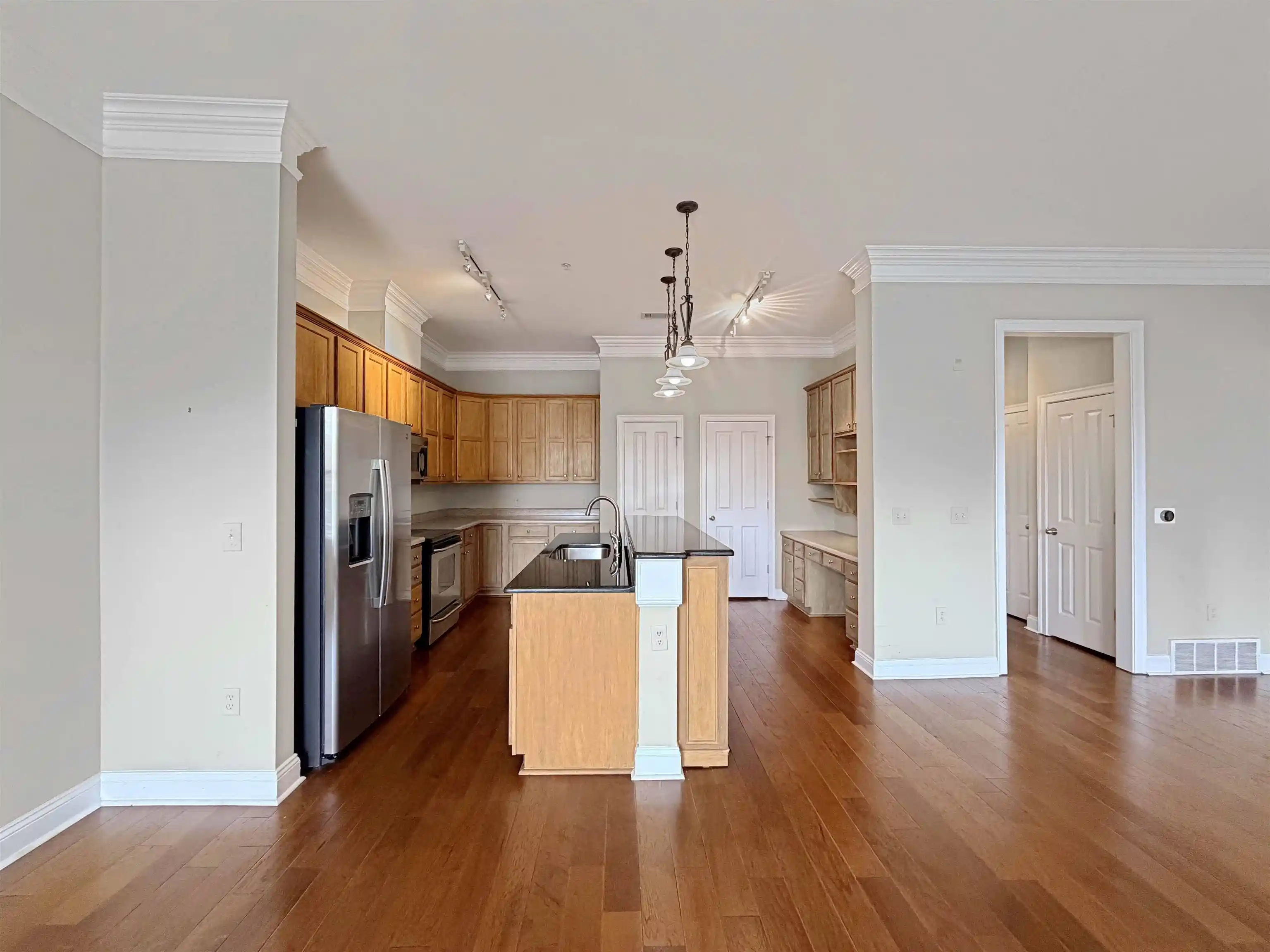 2nd image of 680 Harbor Bend Rd #303, Memphis, TN 38103 | MLS# 10227334