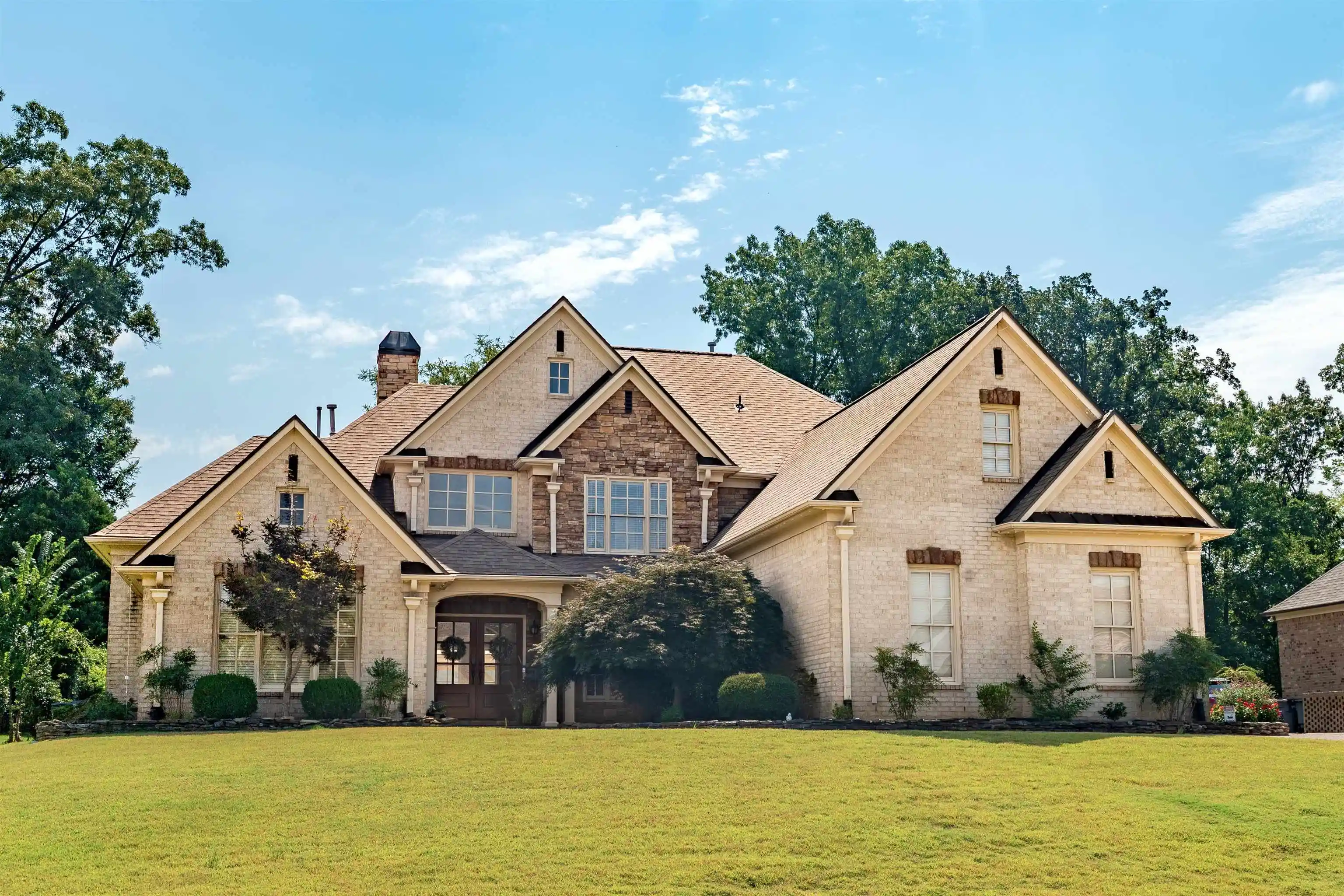 Photo 1 of Sale Pending at 3930 Pointe Dr, Lakeland, TN 38002 | MLS# 10227337 | Listing updated on 2026-08-21
