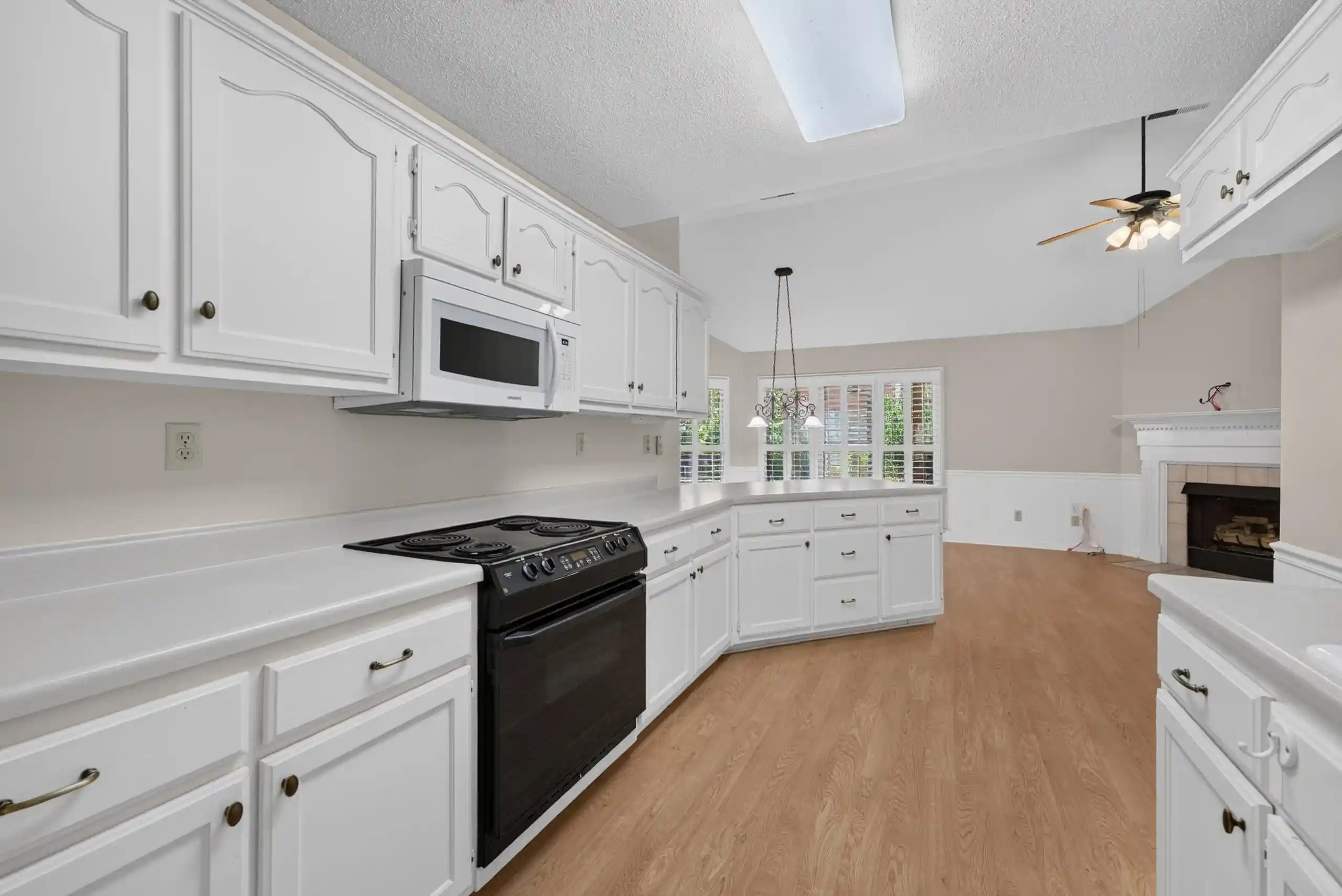Photo 3 of Sale Pending at 6183 Daybreak Dr, Bartlett, TN 38135 | MLS# 10227347 | Listing updated on 2026-09-11