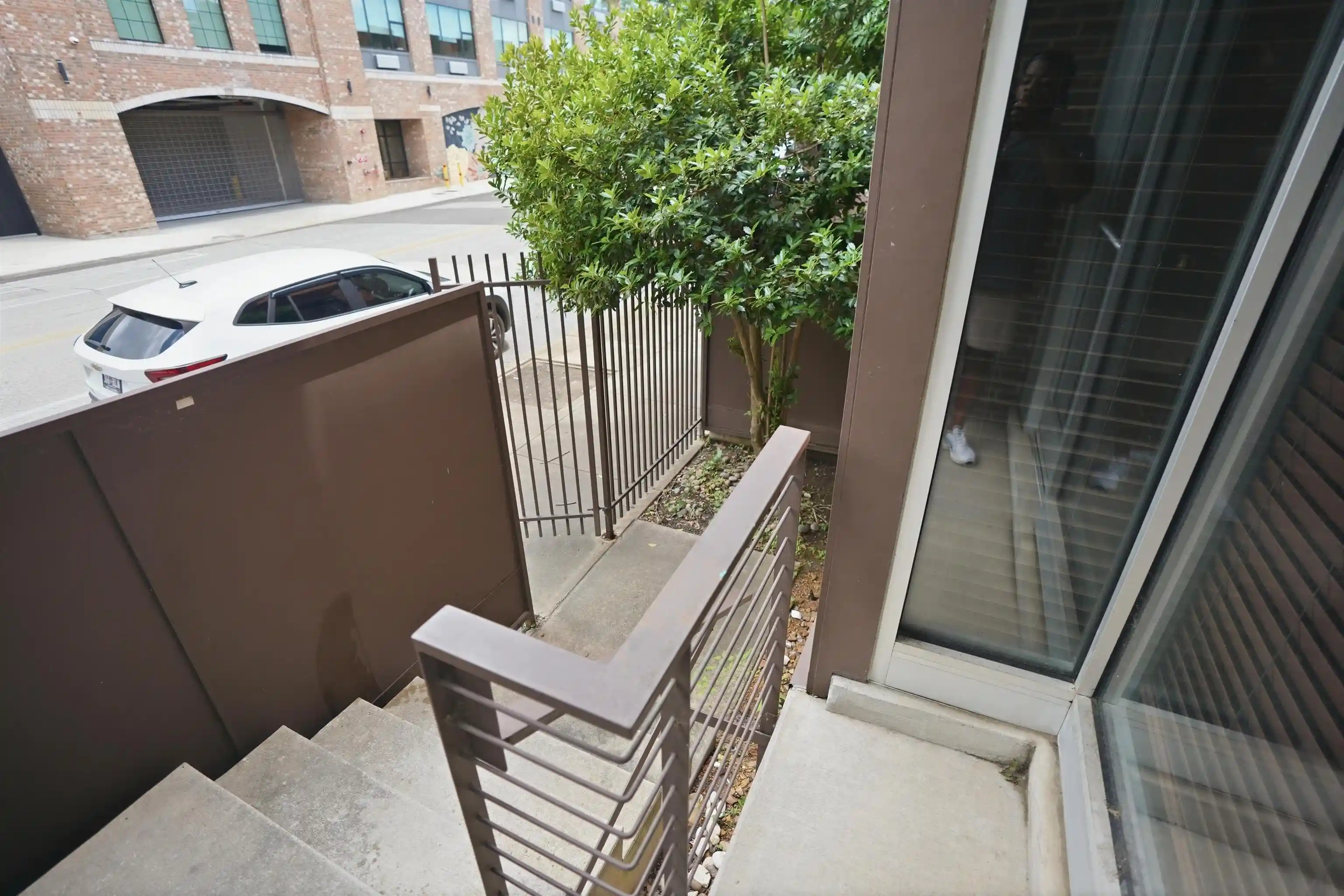 4th image of 437 Monroe Ave #102, Memphis, TN 38103 | MLS# 10227352