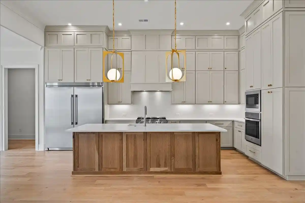 Photo 3 of Single family home for sale at 9176 Old Green Ln, Germantown, TN 38138 | MLS# 10227362 | Listing updated on 2026-08-05
