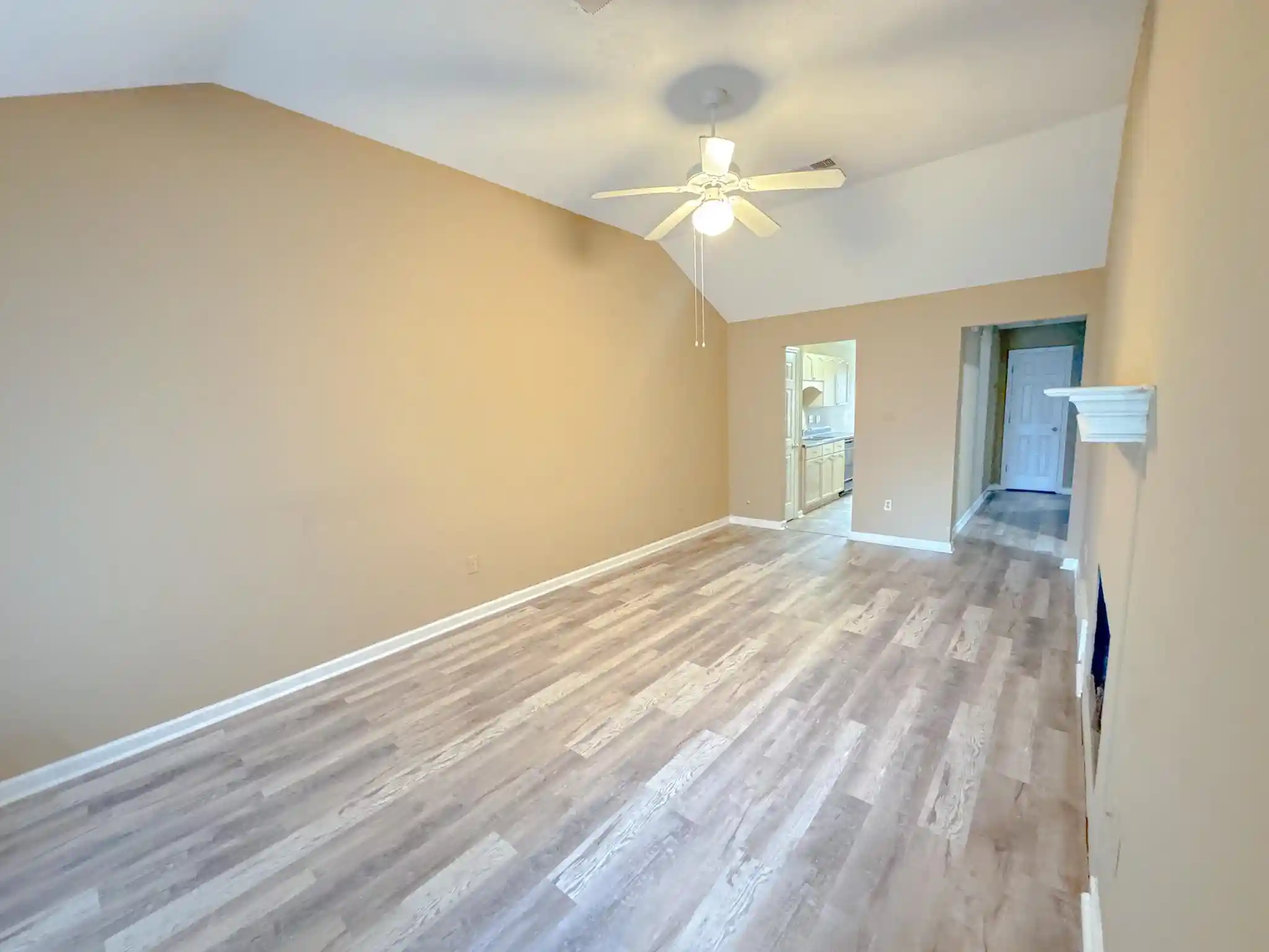 Photo 3 of Townhouse for sale at 6883 Manslick Rd, Cordova, TN 38018 | MLS# 10227363 | Listing updated on 2026-09-30