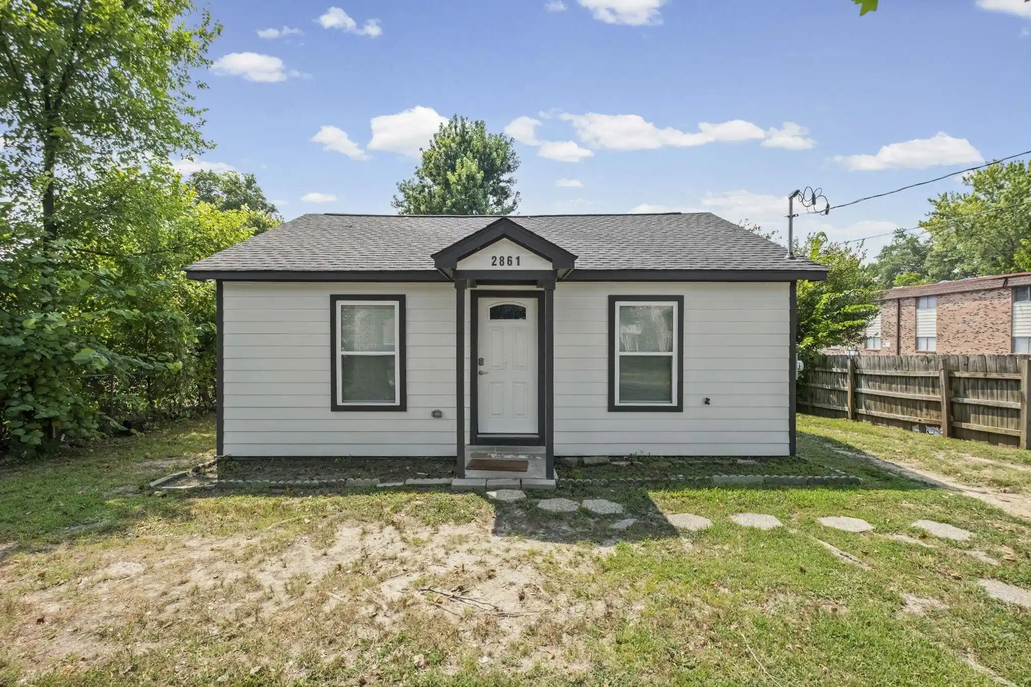 1st image of 2861 Beverly Hills Rd, Memphis, TN 38128 | MLS# 10227385