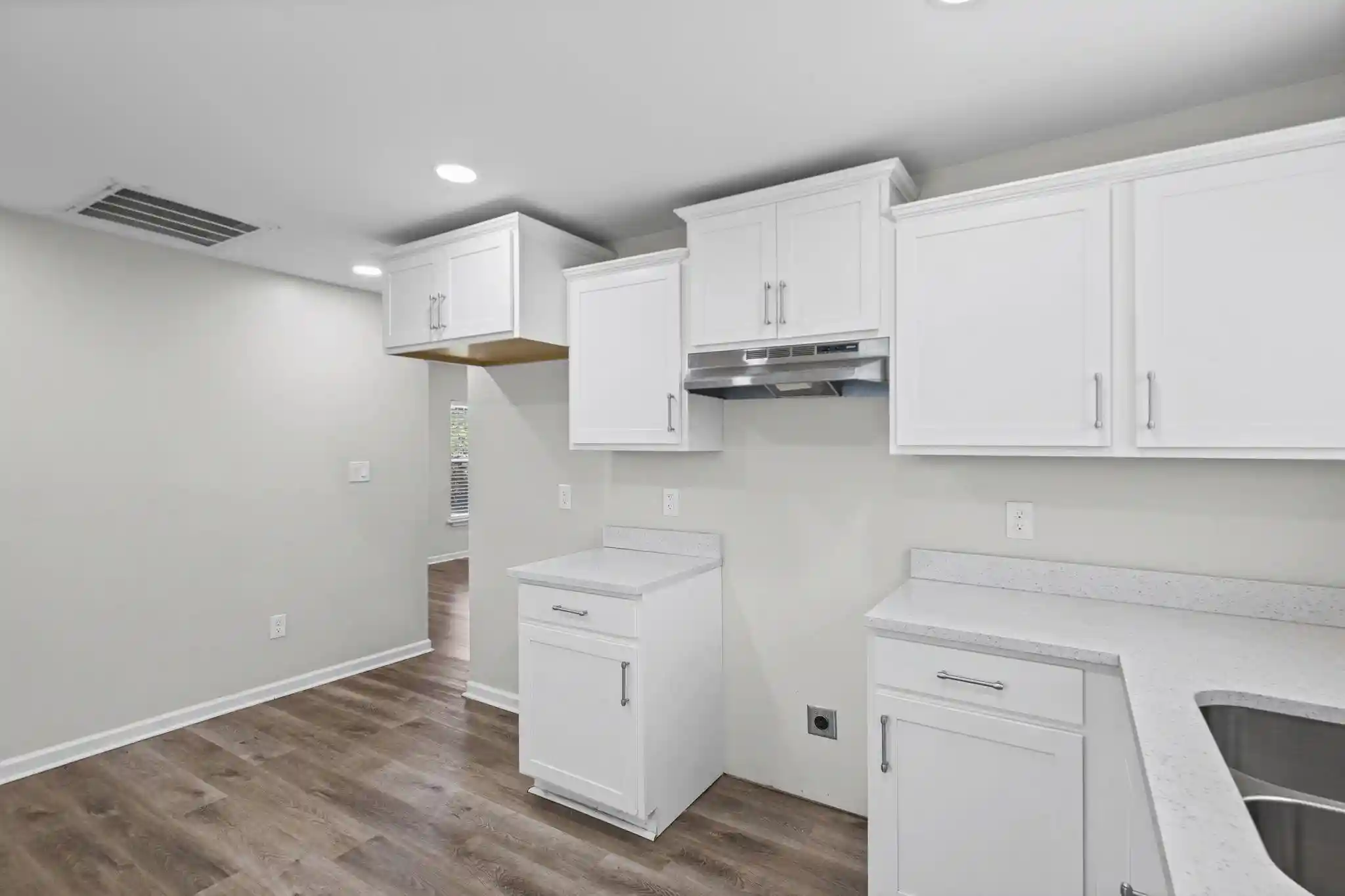 2nd image of 2861 Beverly Hills Rd, Memphis, TN 38128 | MLS# 10227385