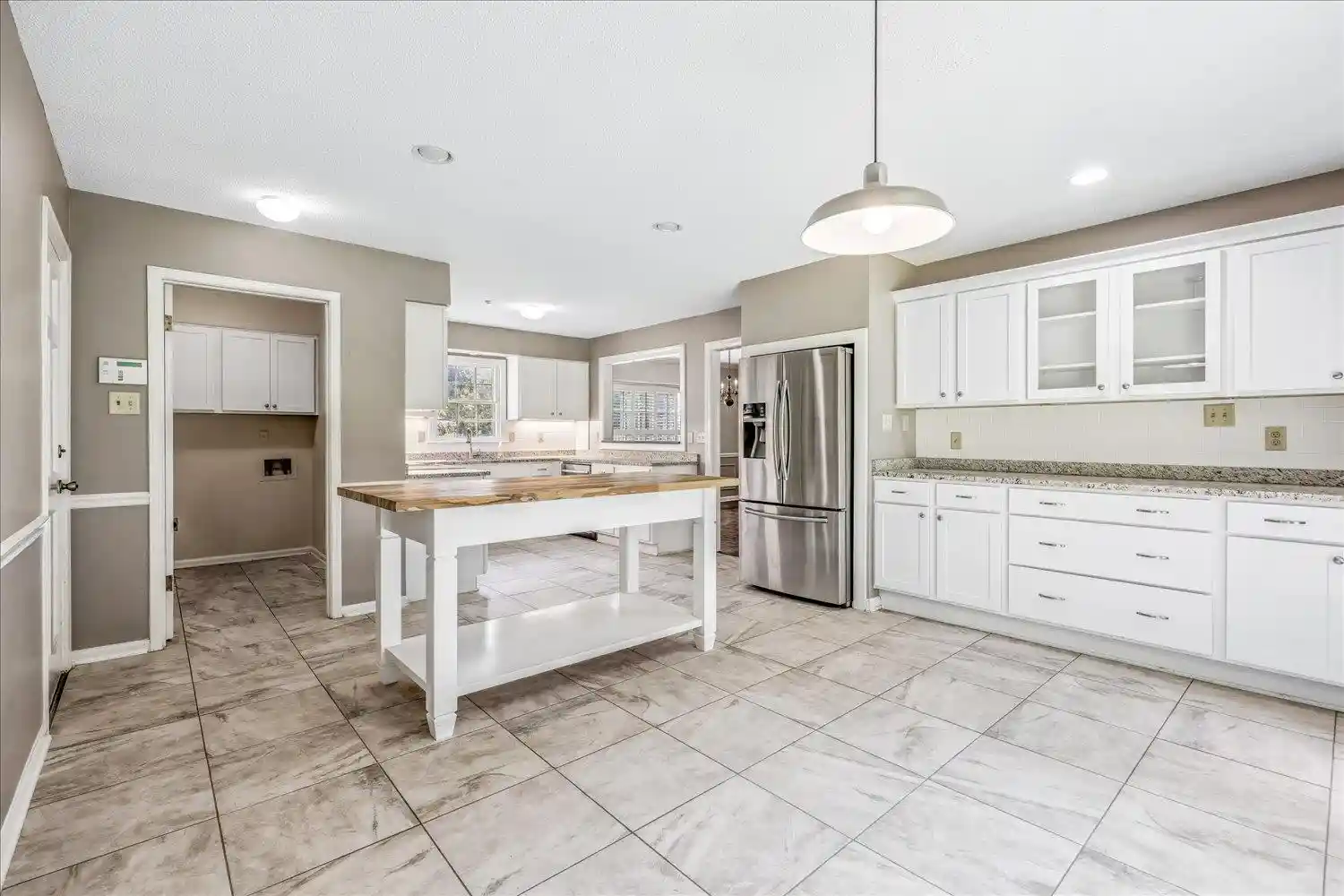 4th image of 3078 Circle Gate Dr, Germantown, TN 38138 | MLS# 10227392