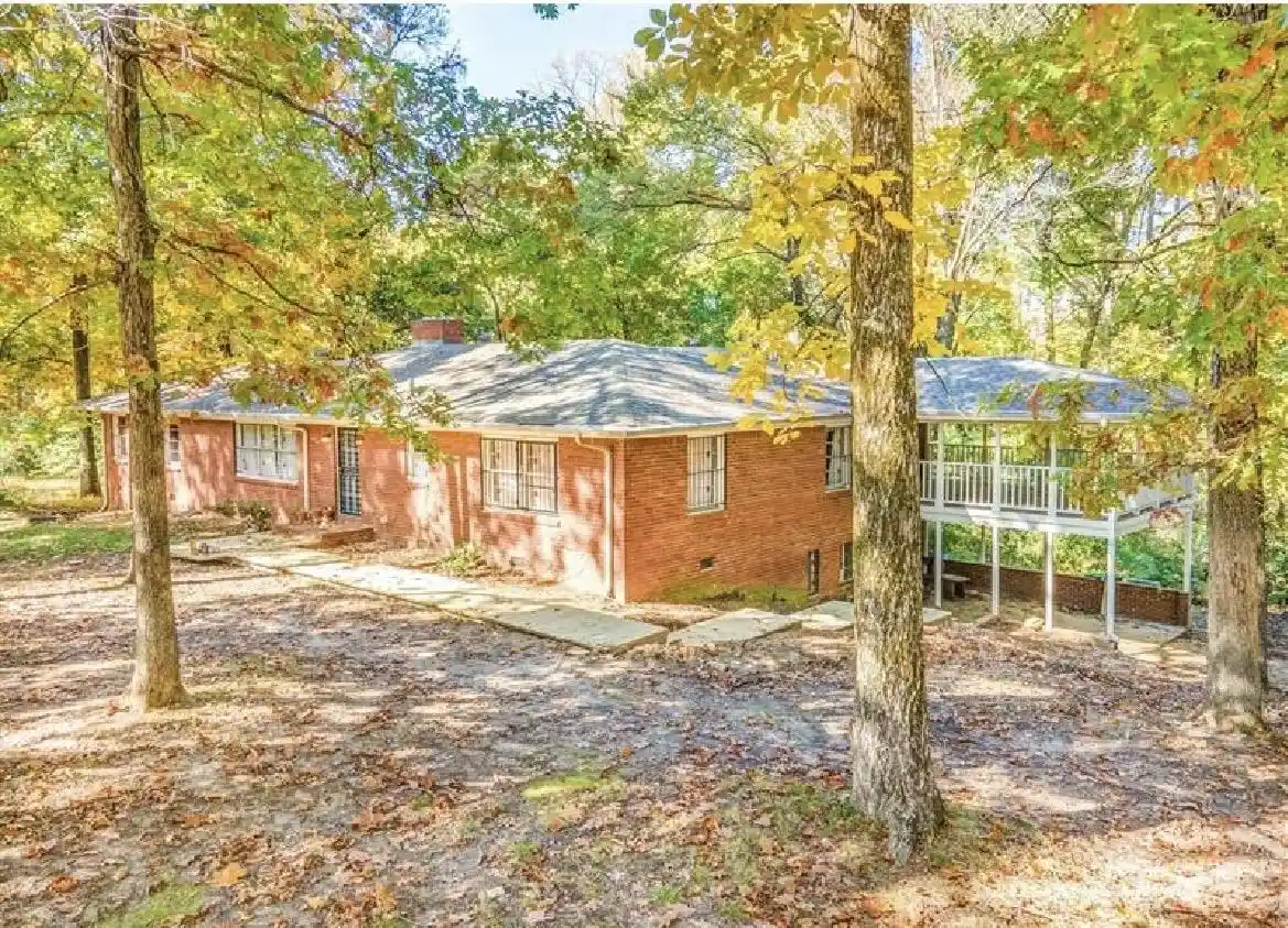 1st image of 2725 Covington Pike Rd, Memphis, TN 38128 | MLS# 10227394