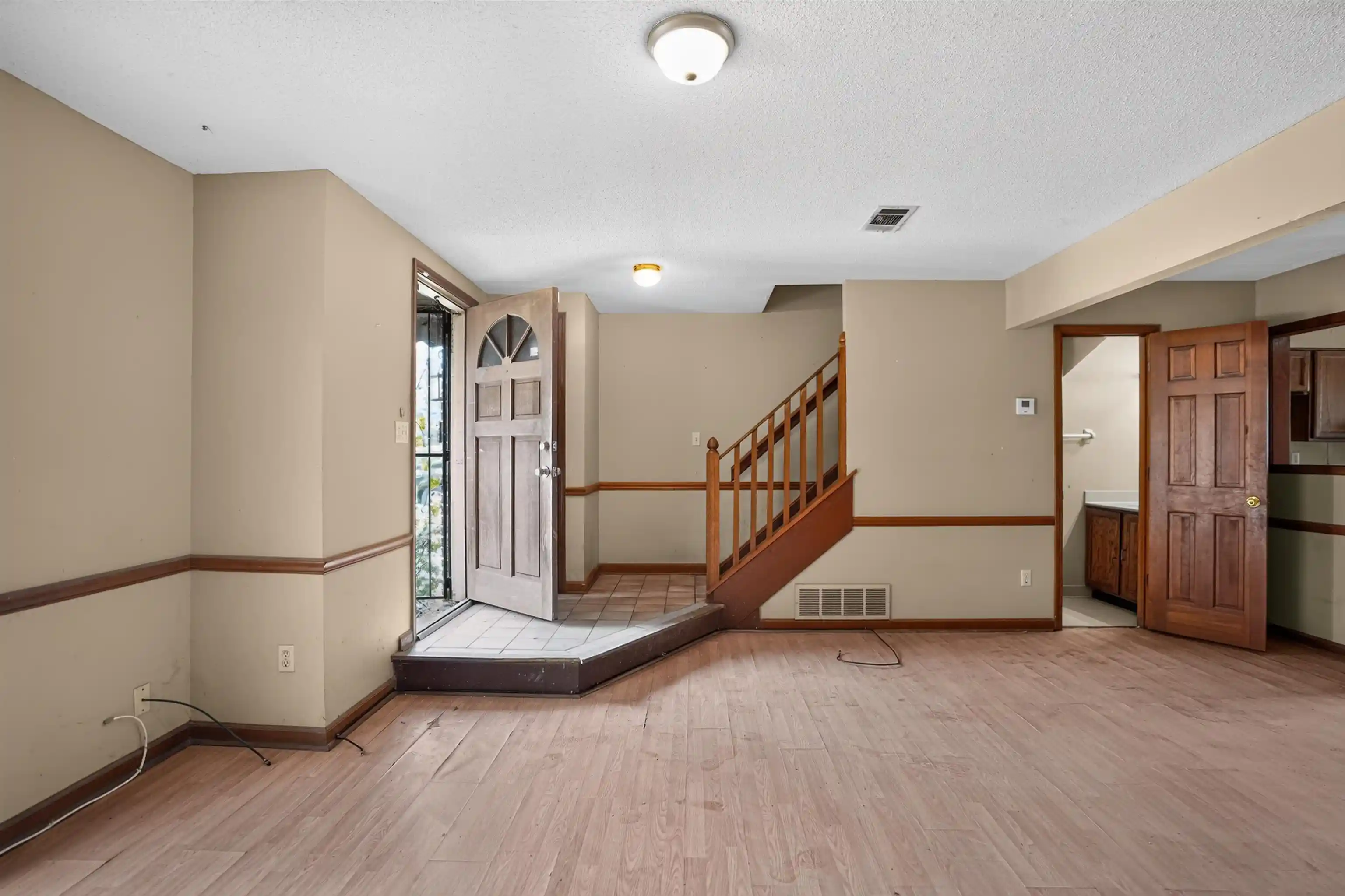 2nd image of 3700 Hyacinth Dr, Memphis, TN 38115 | MLS# 10227396