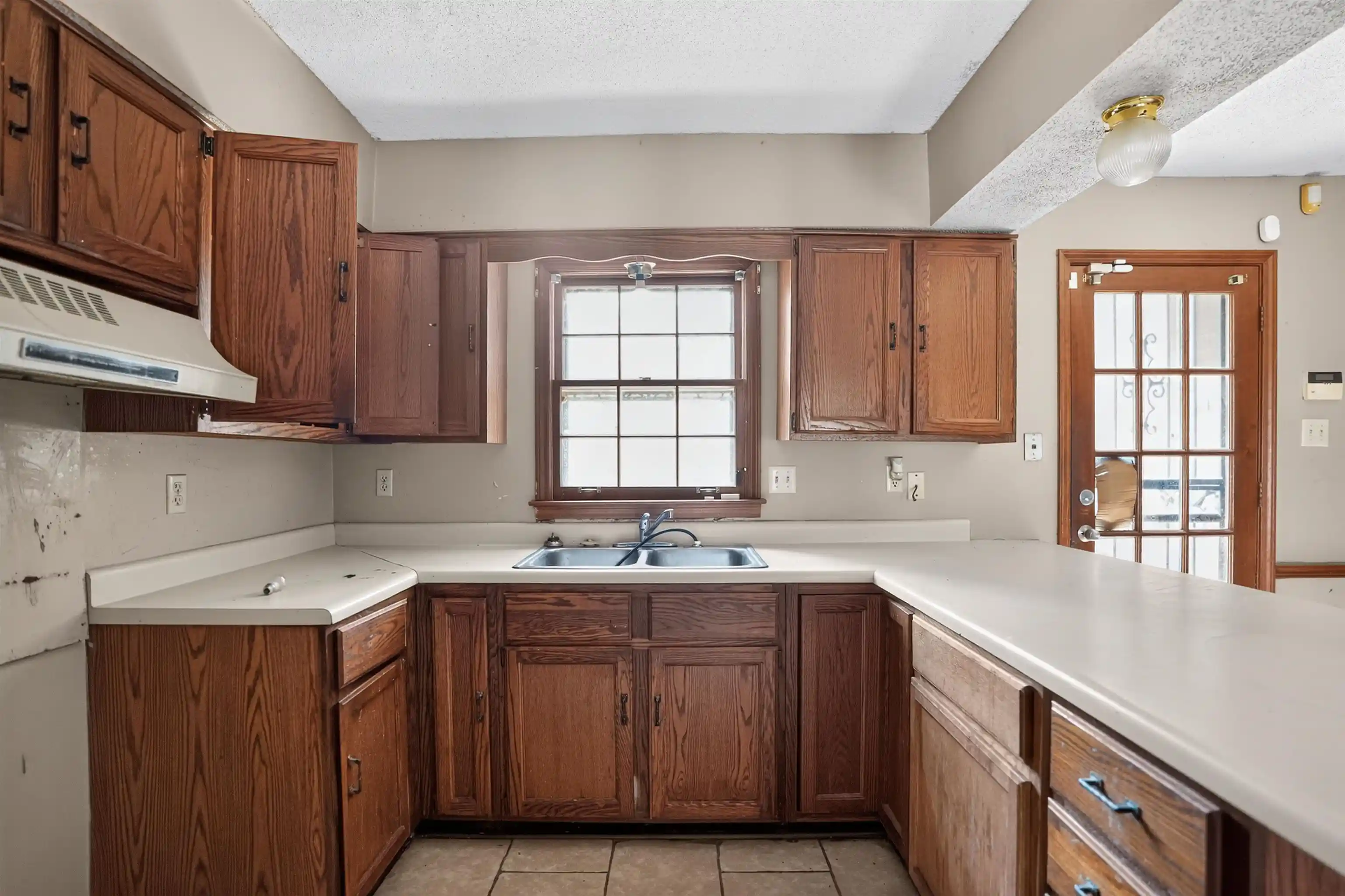5th image of 3700 Hyacinth Dr, Memphis, TN 38115 | MLS# 10227396