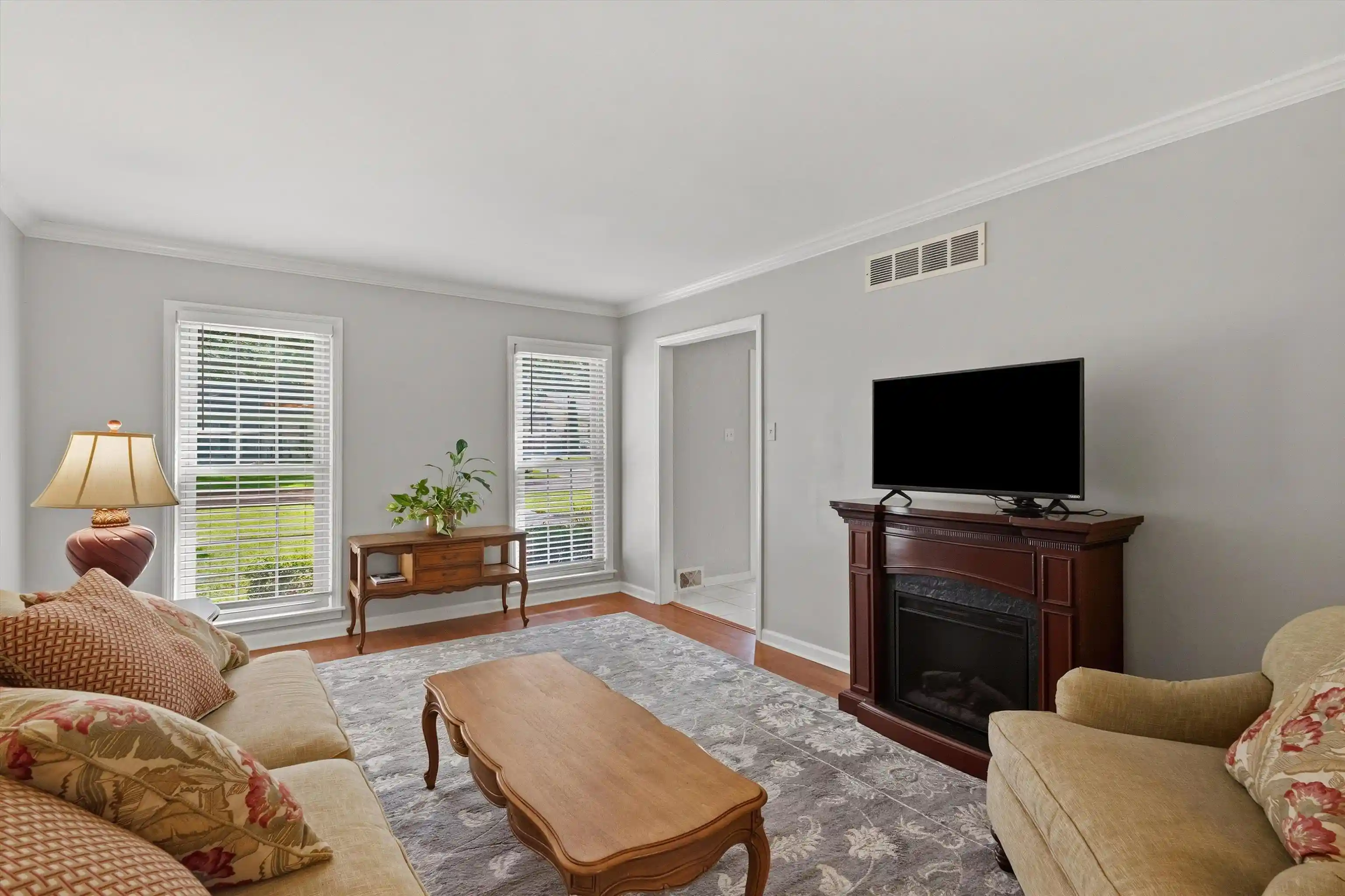 5th image of 7472 Mill Run Dr, Germantown, TN 38138 | MLS# 10227401