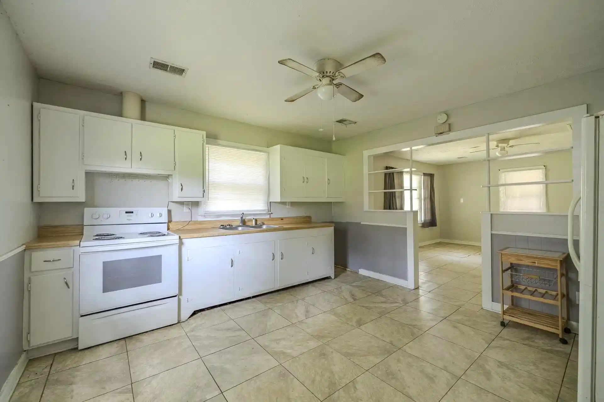 Photo 3 of Single family home for sale at 114 S Parkway Ave, Bethel Springs, TN 38315 | MLS# 10227413 | Listing updated on 2026-08-24