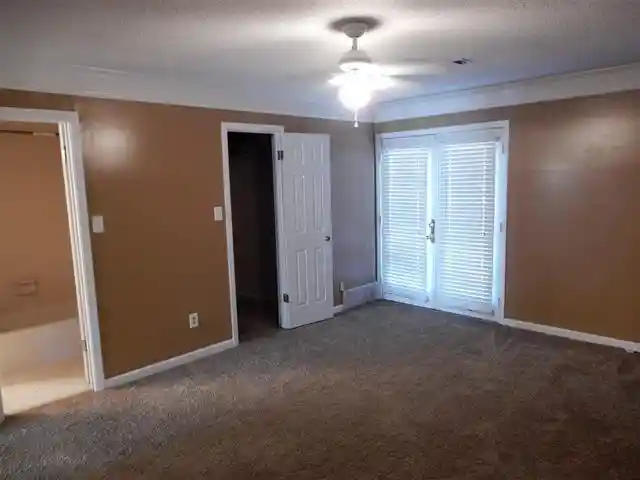 2nd image of 5840 Grassy Valley Dr, Memphis, TN 38141 | MLS# 10227431