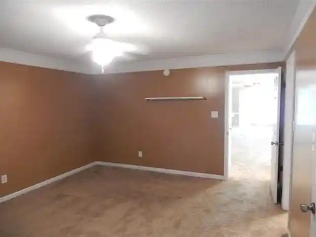 3rd image of 5840 Grassy Valley Dr, Memphis, TN 38141 | MLS# 10227431