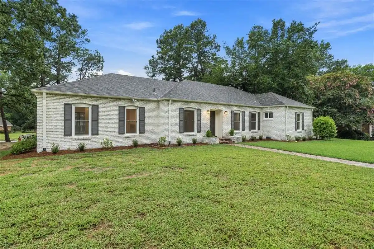 1st image of 5517 Sycamore Grove Ln, Memphis, TN 38120 | MLS# 10227432