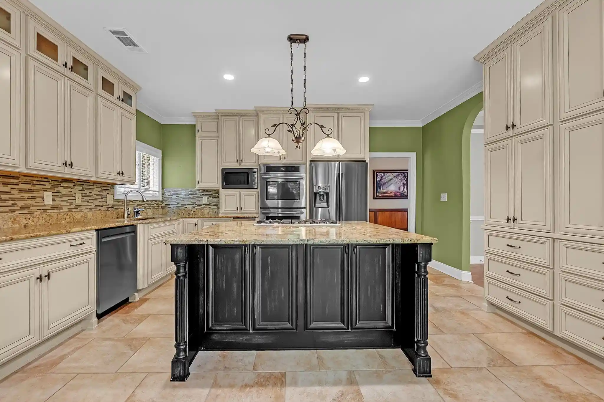 3rd image of 8953 Planters Woods Cv, Bartlett, TN 38133 | MLS# 10227438