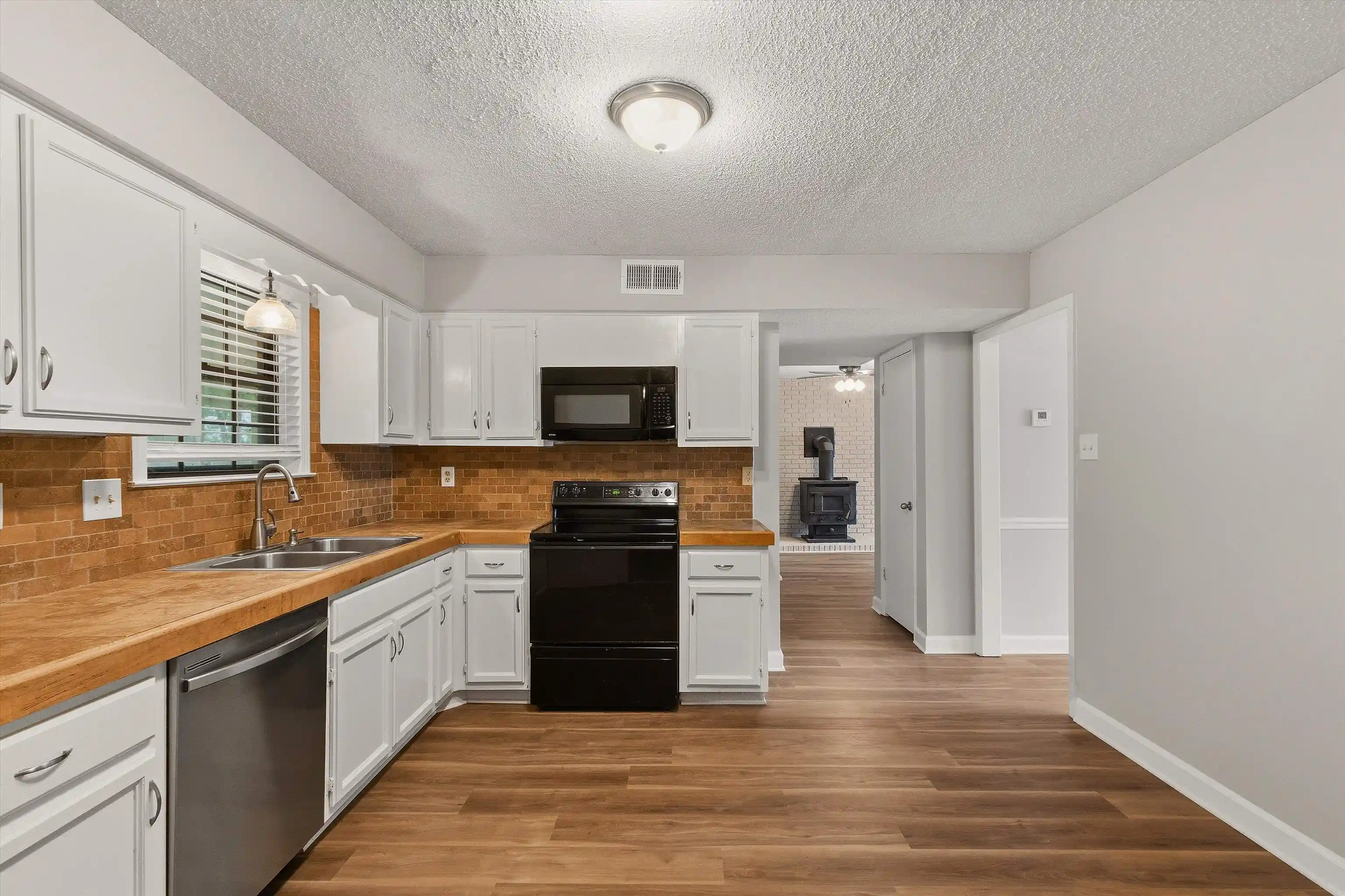 2nd image of 2970 Forest Edge Dr, Lakeland, TN 38002 | MLS# 10227448