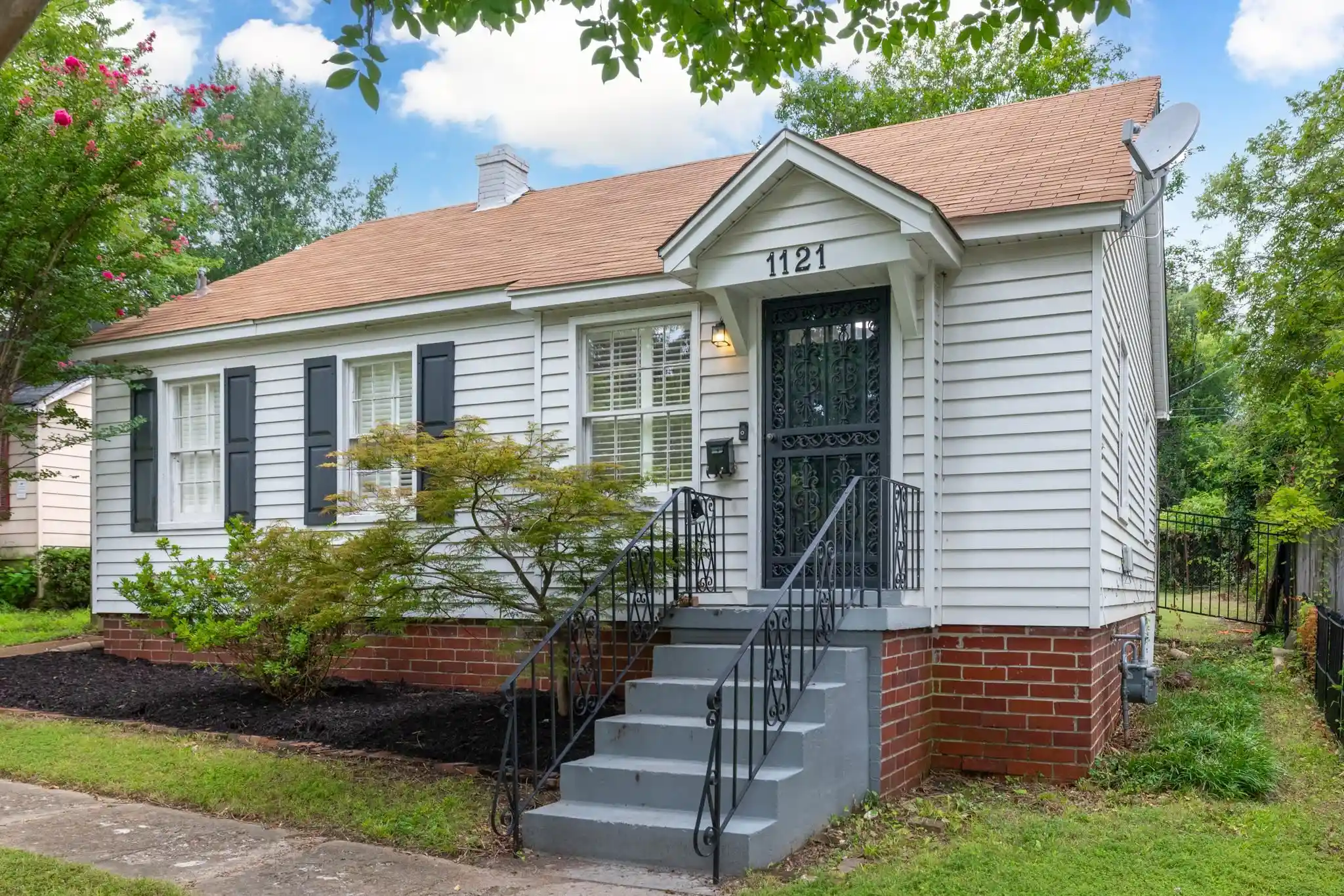 Photo 1 of Single family home for sale at 1121 Will Scarlet Rd, Memphis, TN 38111 | MLS# 10227454 | Listing updated on 2026-09-01