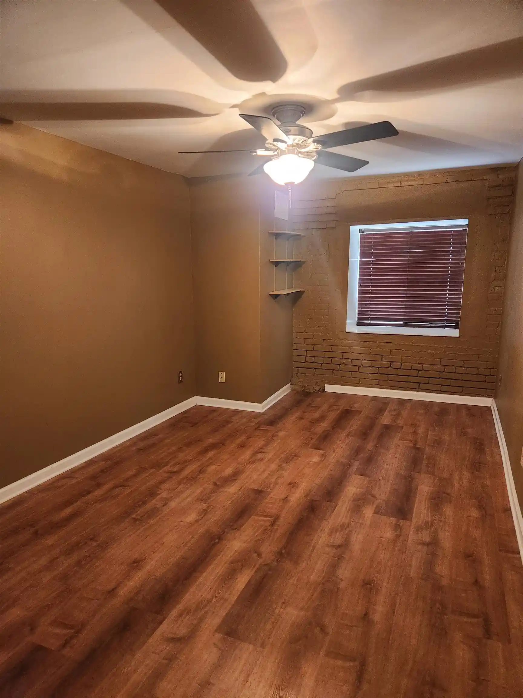 Photo 2 of Townhouse for sale at 107 S Front St #23, Memphis, TN 38103 | MLS# 10227456 | Listing updated on 2026-09-05