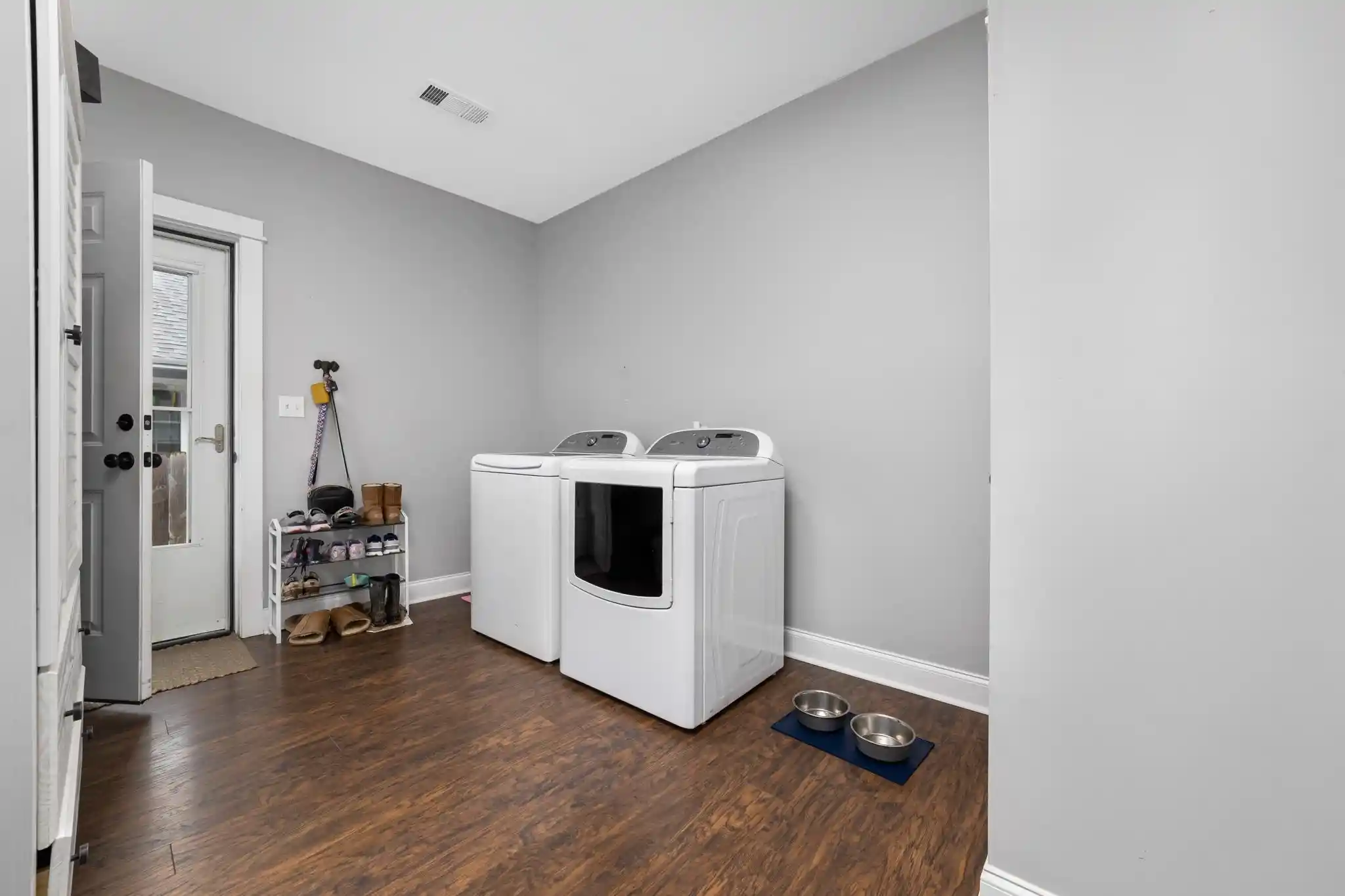 Photo 3 of Single family home for sale at 817 Main St, Corinth, MS 38834 | MLS# 10227461 | Listing updated on 2026-08-02