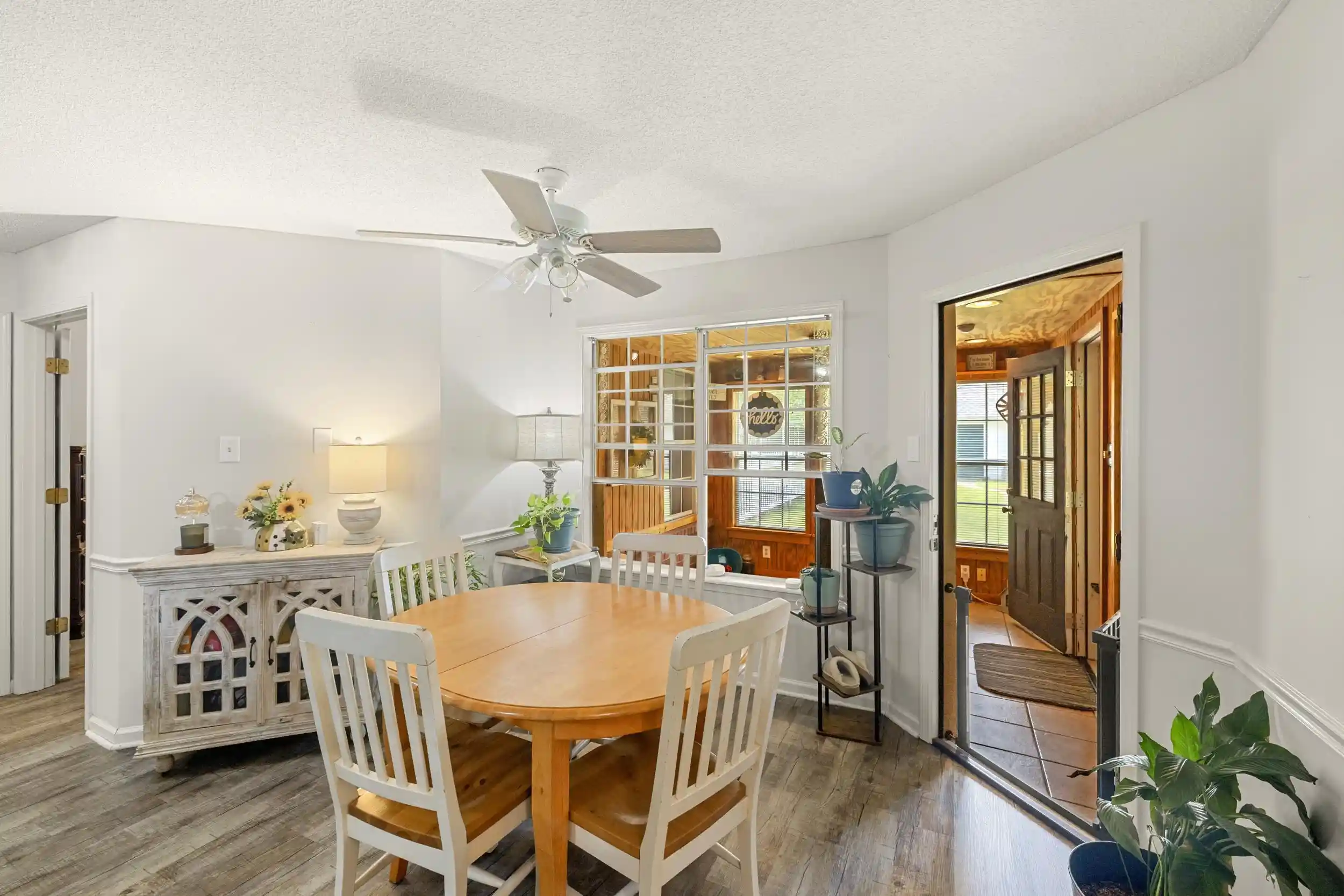 Photo 3 of Sale Pending at 105 Countrywood Ln, Oakland, TN 38060 | MLS# 10227489 | Listing updated on 2026-09-01