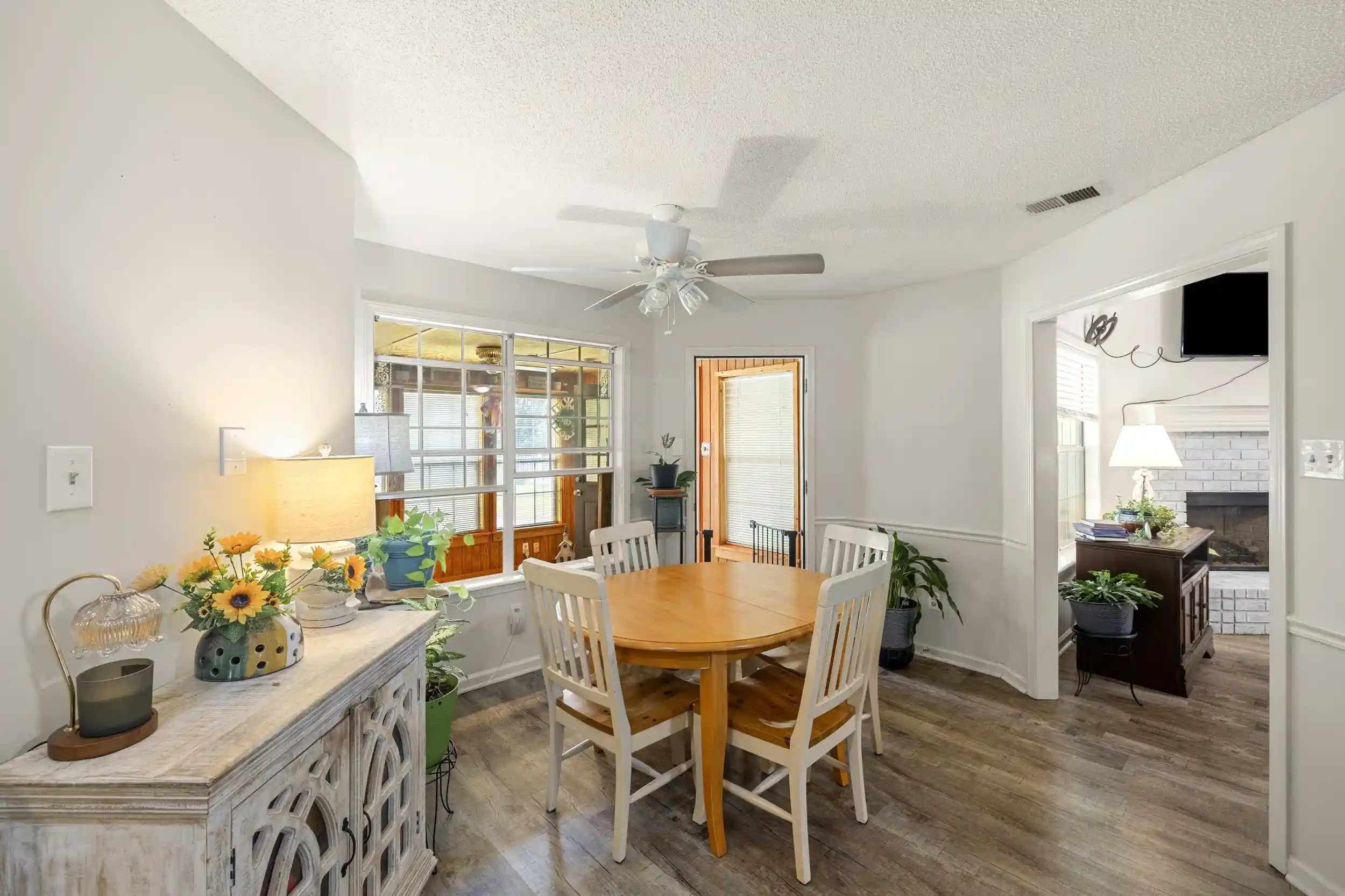 Photo 4 of Sale Pending at 105 Countrywood Ln, Oakland, TN 38060 | MLS# 10227489 | Listing updated on 2026-09-01