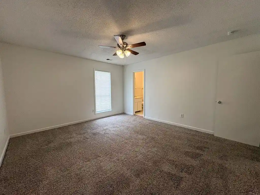 Photo 4 of Single family home for sale at 7341 Hillshire Dr, Memphis, TN 38133 | MLS# 10227495 | Listing updated on 2026-09-02