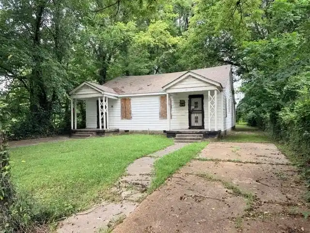 Photo 2 of Sale Pending at 1049 S Willett Ave, Memphis, TN 38114 | MLS# 10227498 | Listing updated on 2026-09-03