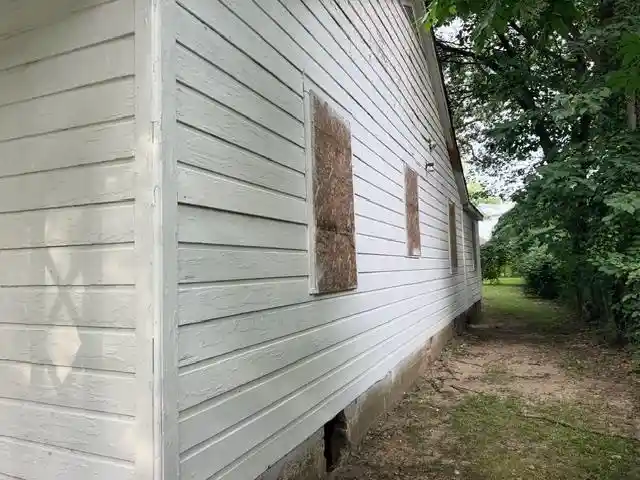 Photo 3 of Sale Pending at 1049 S Willett Ave, Memphis, TN 38114 | MLS# 10227498 | Listing updated on 2026-09-03