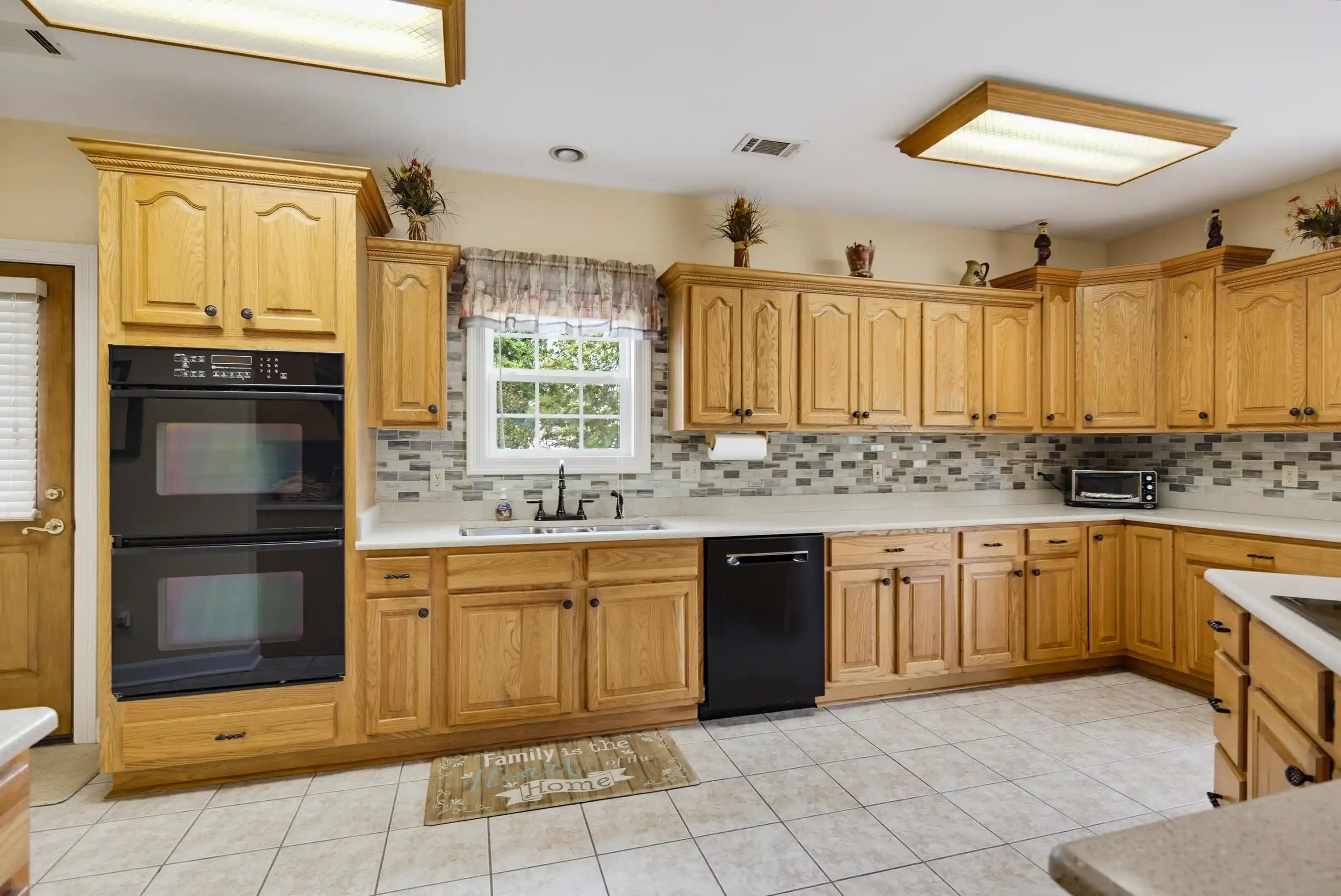 Photo 3 of Single family home for sale at 10465 Bentbrooke Dr, Lakeland, TN 38002 | MLS# 10227500 | Listing updated on 2026-09-11