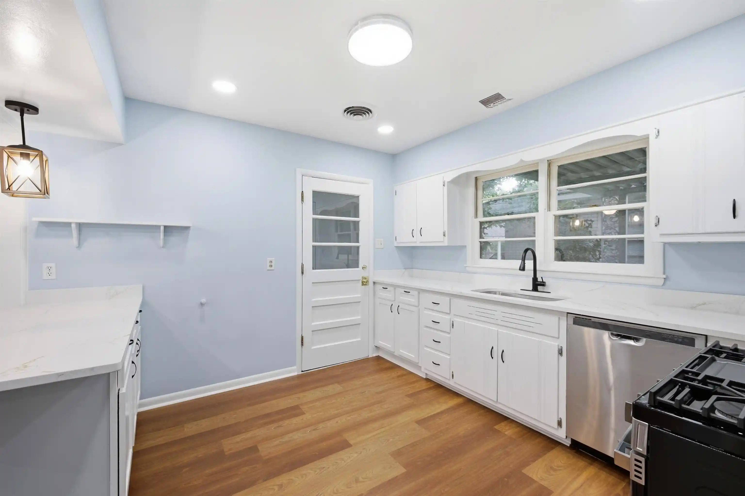 3rd image of 5047 Helene Rd, Memphis, TN 38117 | MLS# 10227504