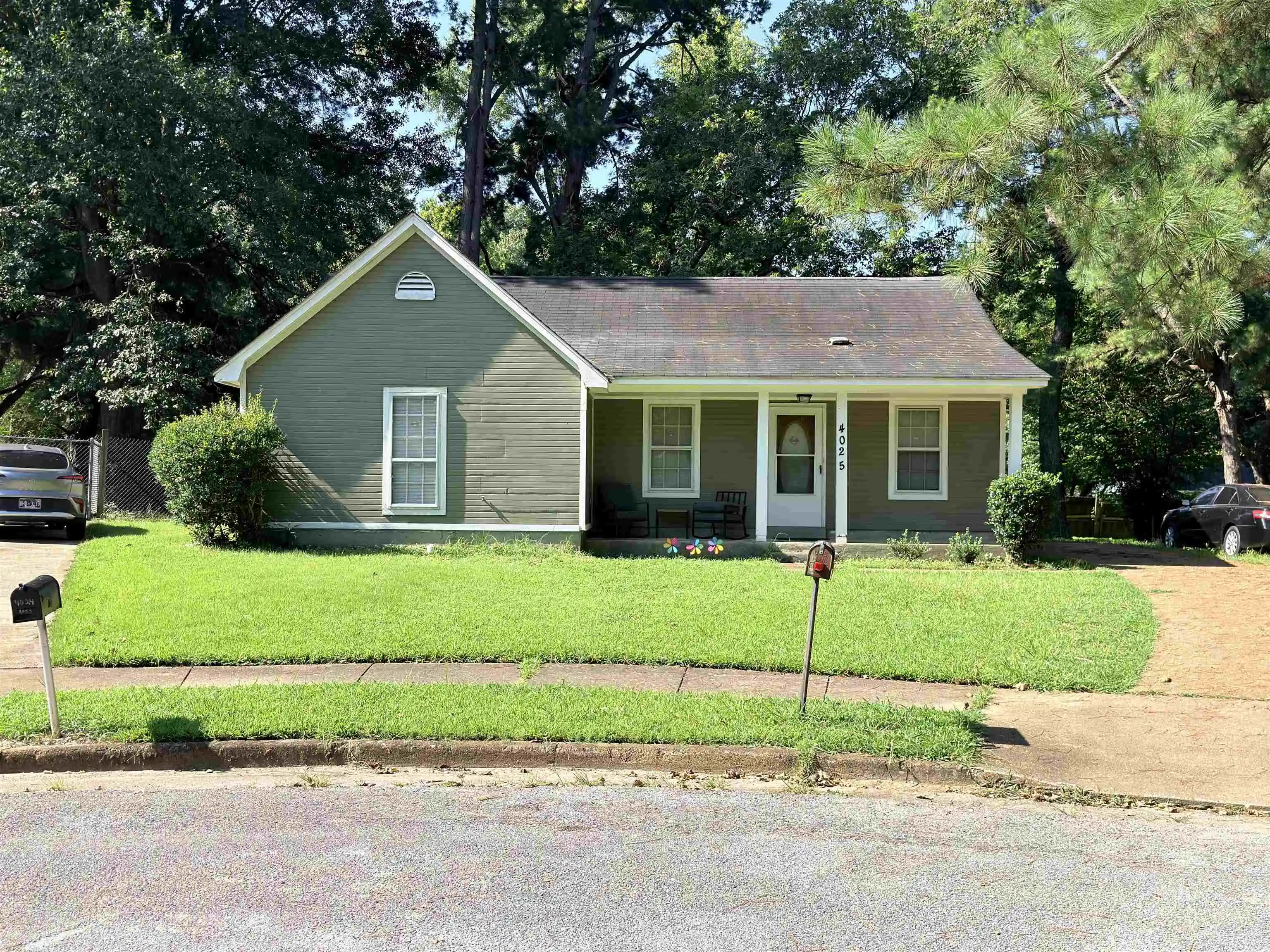Photo 2 of Single family home for sale at 4025 Winding Hl Cv, Memphis, TN 38128 | MLS# 10227508 | Listing updated on 2026-09-22