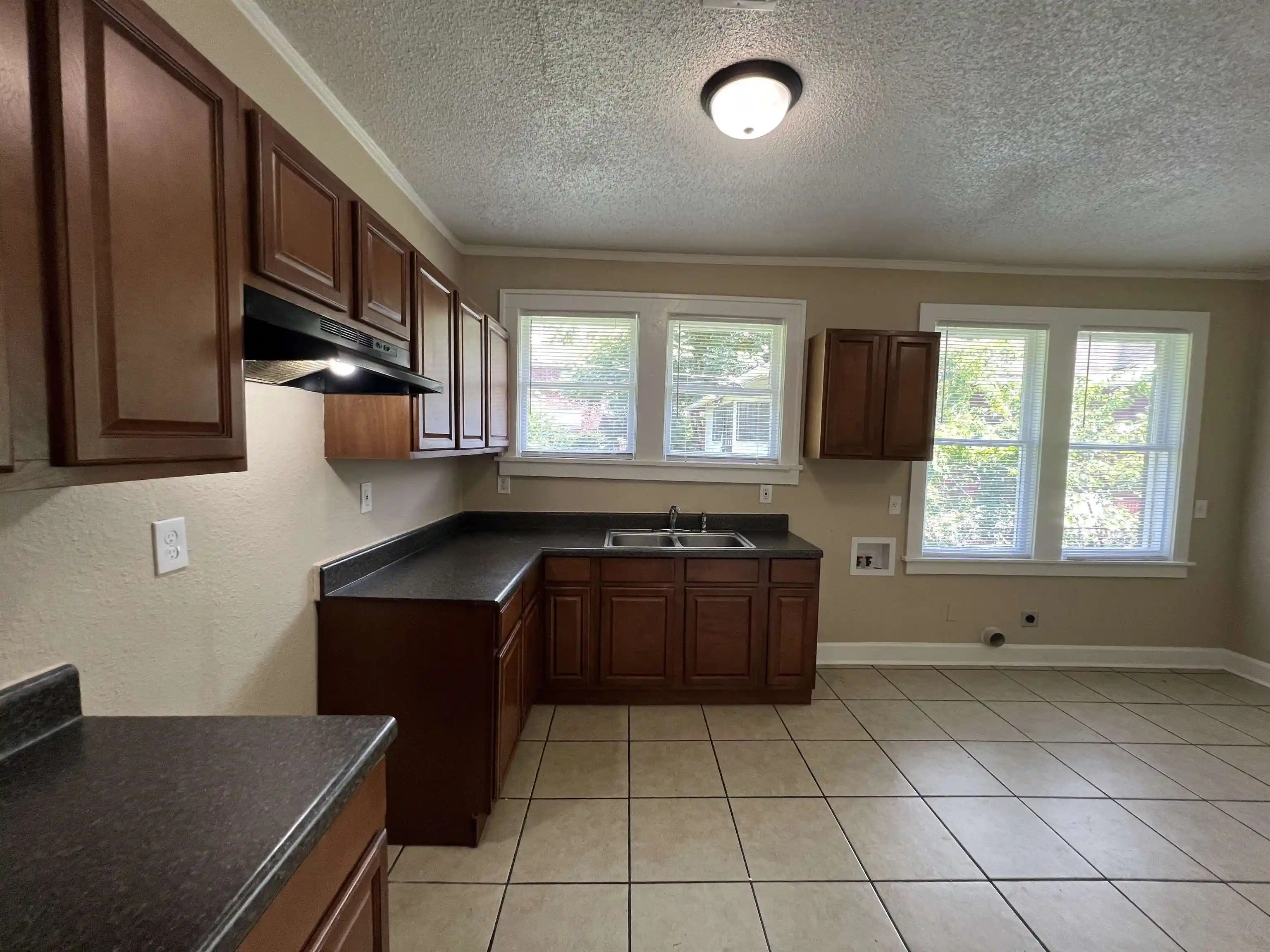 2nd image of 1516 Netherwood Ave, Memphis, TN 38106 | MLS# 10227519