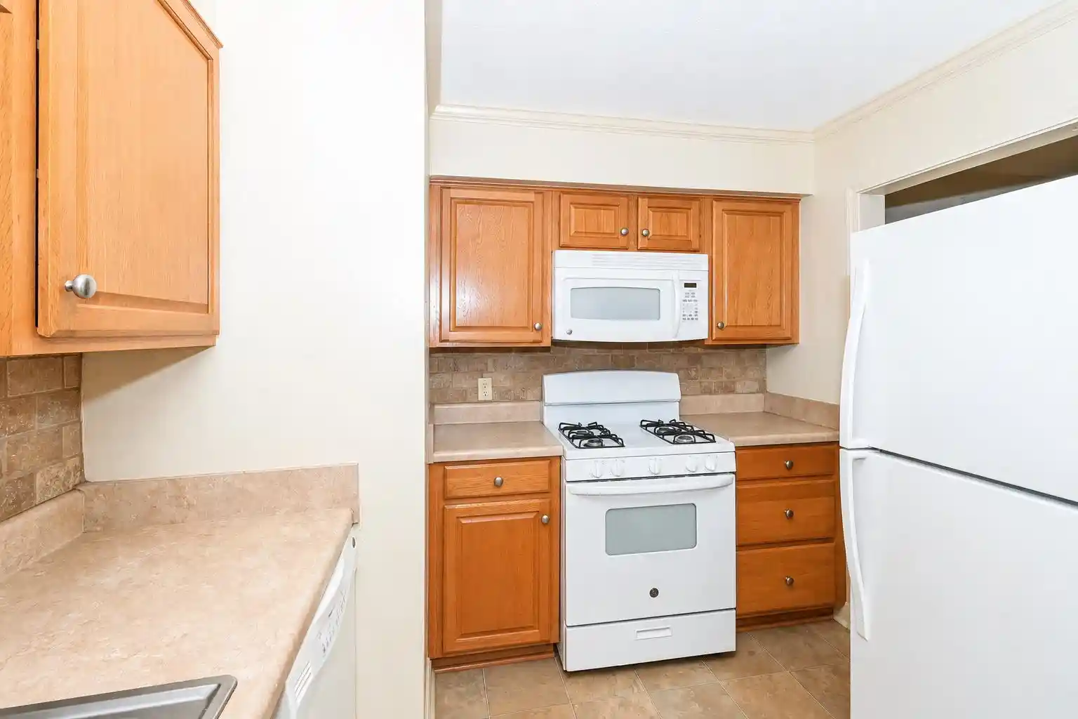 Photo 3 of Townhouse for sale at 59 W Lafayette Cir, Memphis, TN 38111 | MLS# 10227557 | Listing updated on 2026-08-18