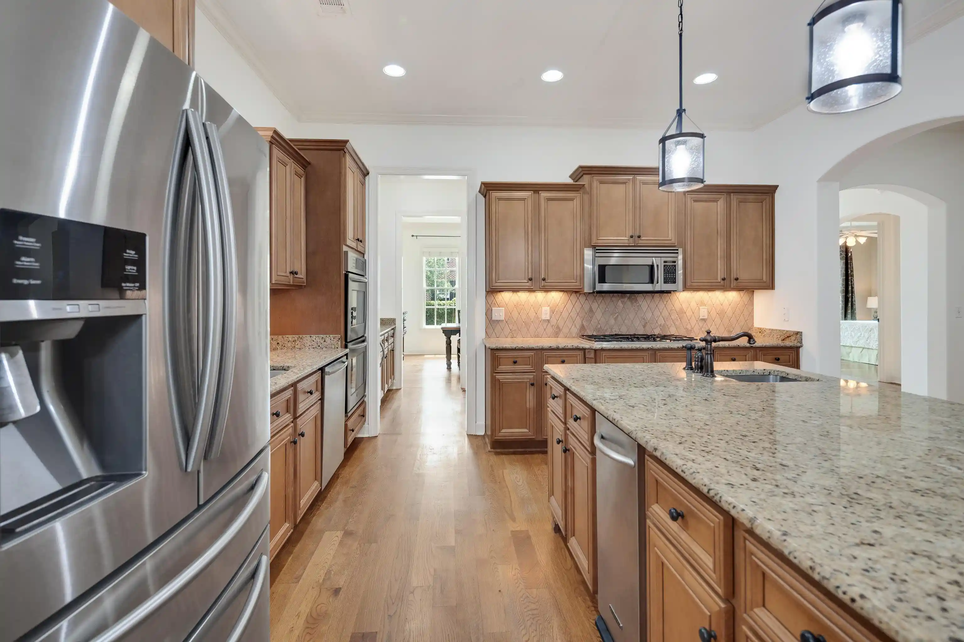 2nd image of 9198 Chestwick Dr, Germantown, TN 38139 | MLS# 10227559