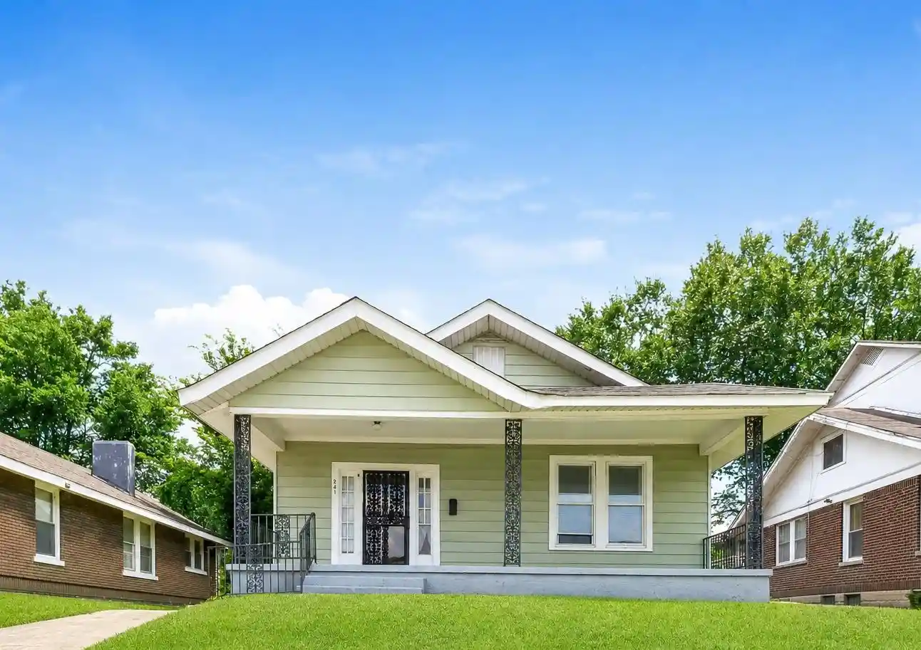 Photo 1 of Townhouse for sale at 941 Galloway Ave, Memphis, TN 38105 | MLS# 10227566 | Listing updated on 2026-09-22