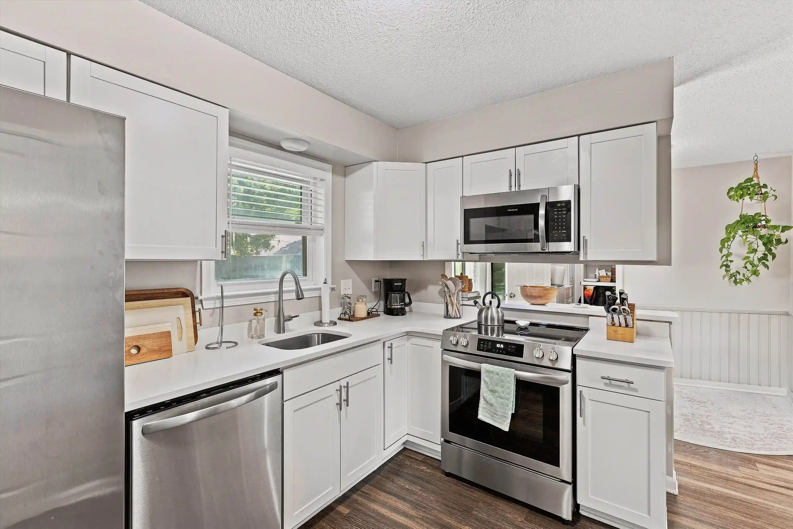 Photo 3 of Sale Pending at 5281 Steuben Dr, Memphis, TN 38134 | MLS# 10227568 | Listing updated on 2026-08-28