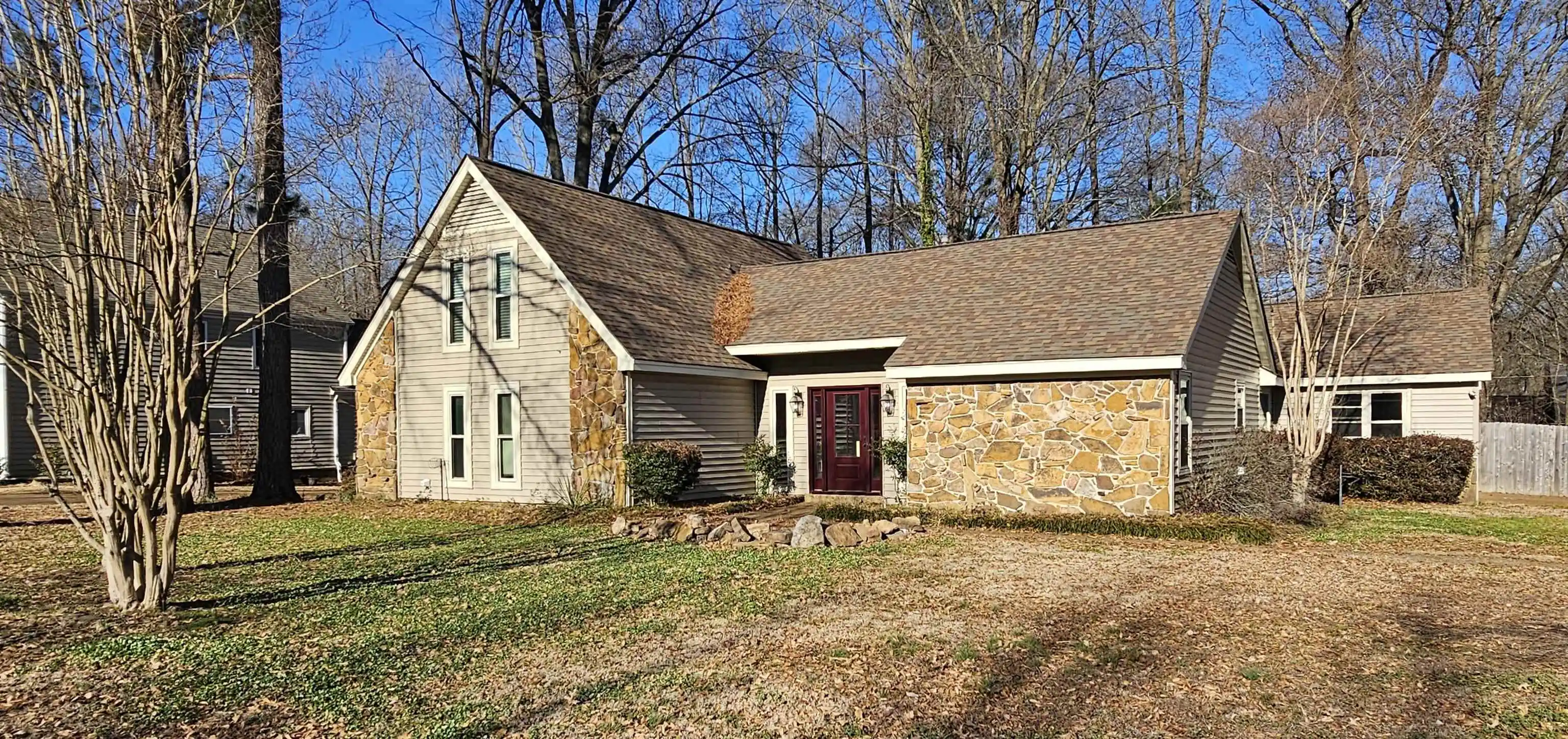 Photo 1 of Single family home for sale at 1411 Poplar Ridge Dr, Memphis, TN 38120 | MLS# 10227575 | Listing updated on 2026-09-02