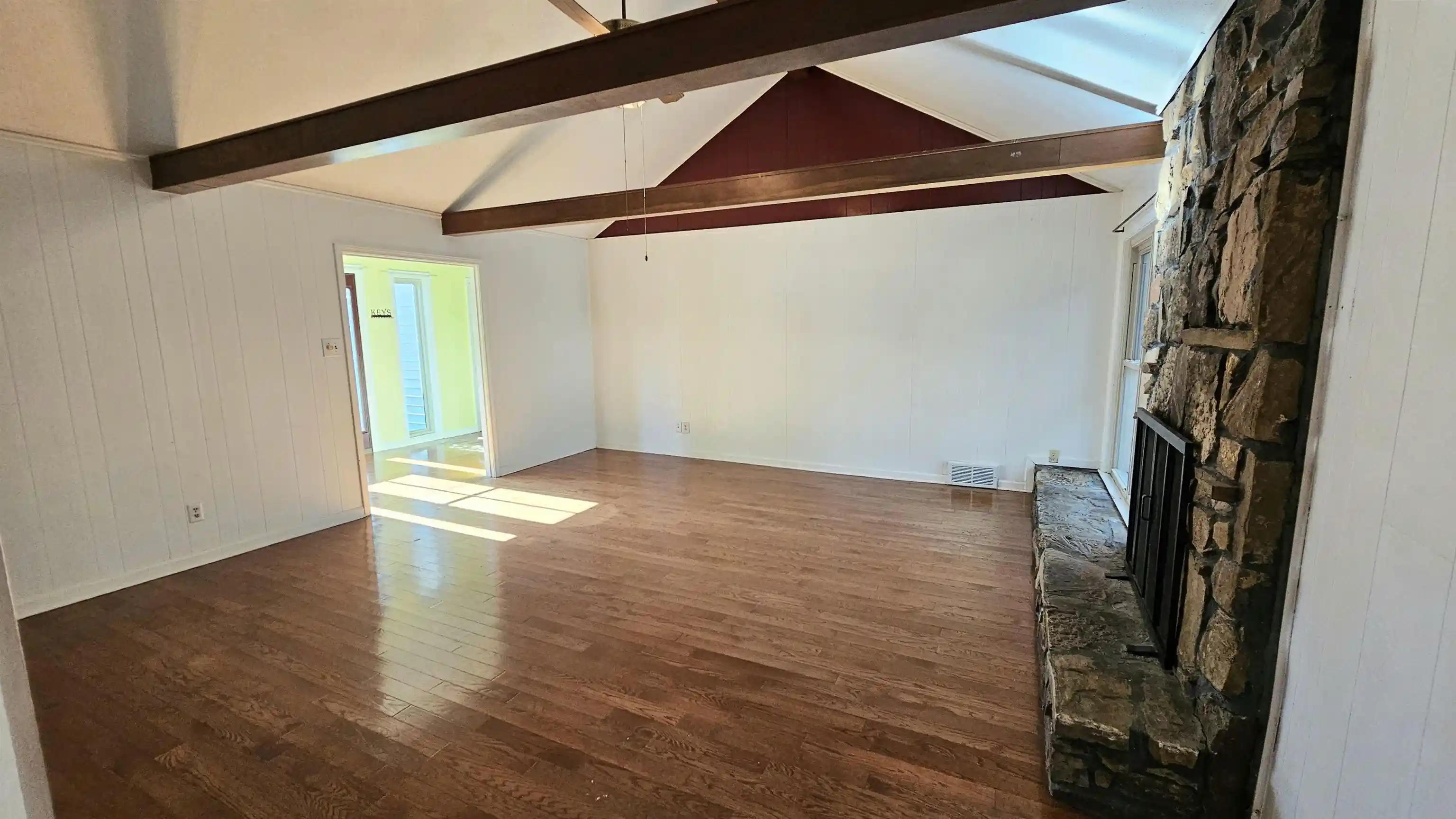 Photo 3 of Single family home for sale at 1411 Poplar Ridge Dr, Memphis, TN 38120 | MLS# 10227575 | Listing updated on 2026-09-02