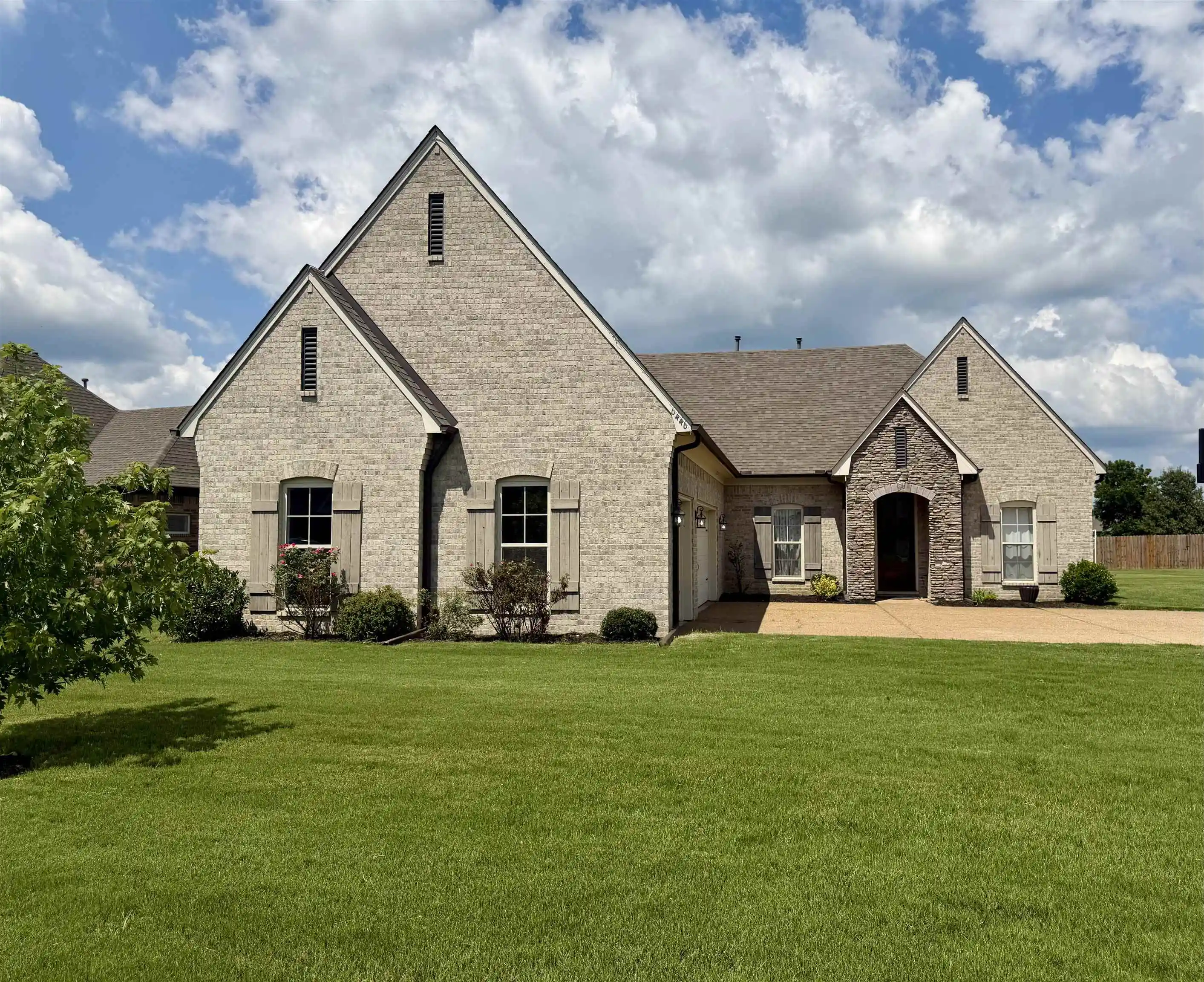 Photo 1 of Sale Pending at 6446 Anglia Valley Dr, Arlington, TN 38002 | MLS# 10227604 | Listing updated on 2026-09-15