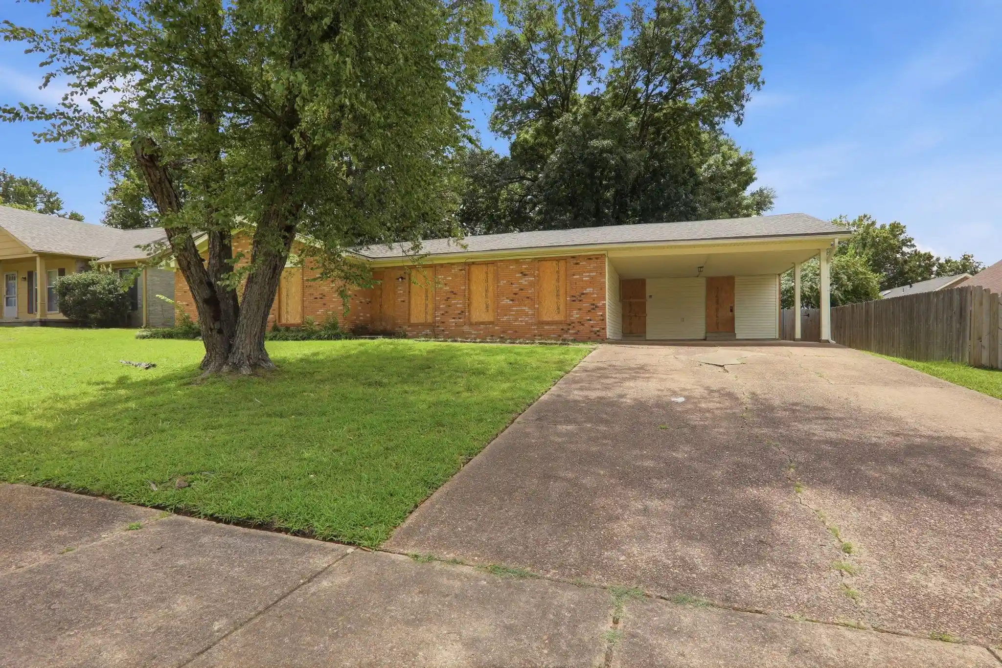 2nd image of 5697 Tulip Tree Dr, Memphis, TN 38115 | MLS# 10227612