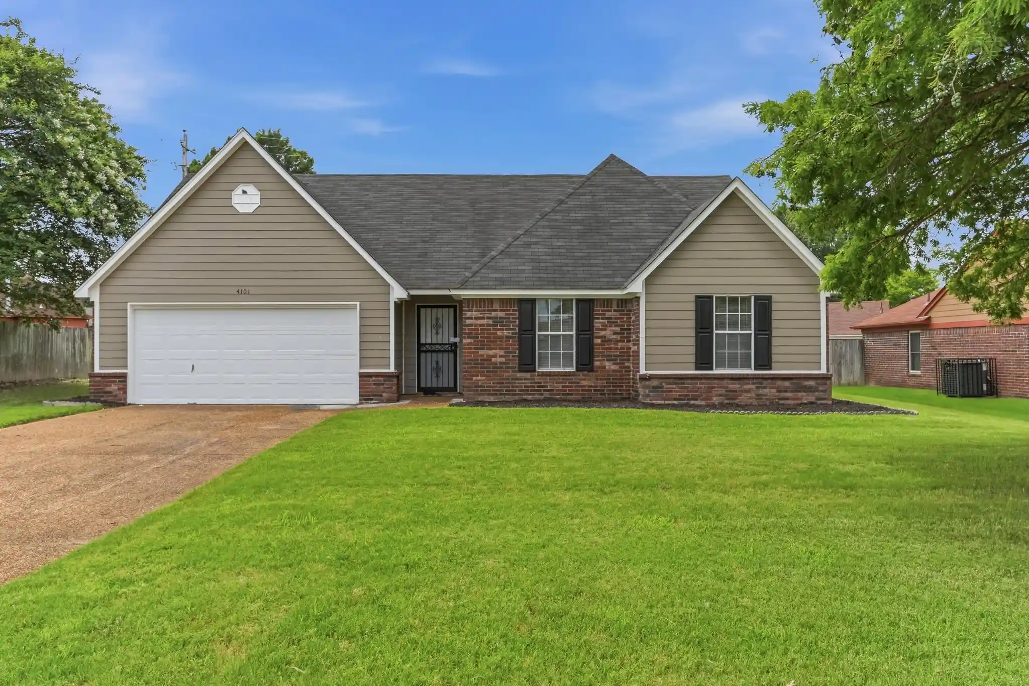 Photo 1 of Single family home for sale at 4101 Long Crk Rd, Memphis, TN 38125 | MLS# 10227652 | Listing updated on 2026-09-12
