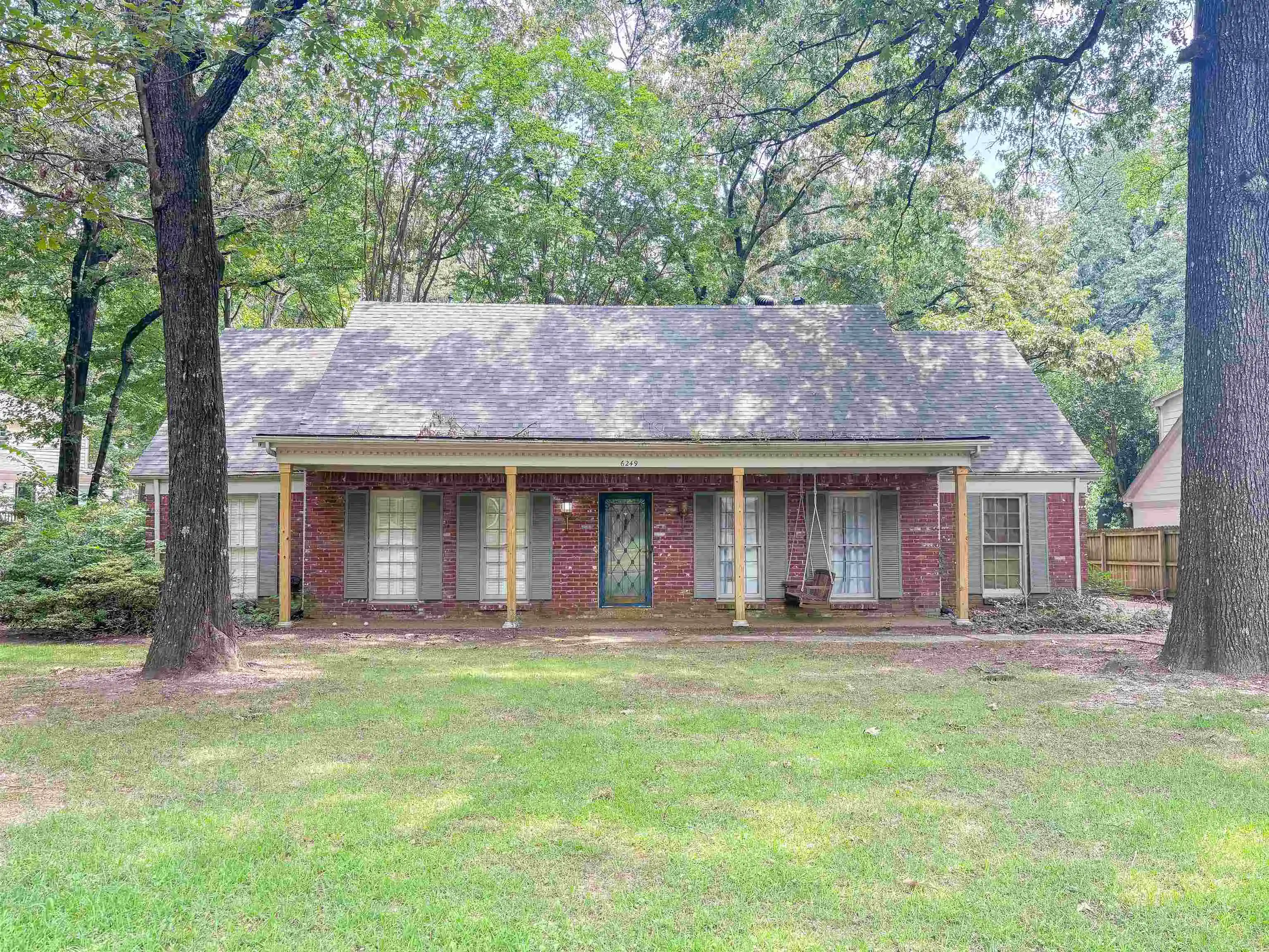 Photo 1 of Single family home for sale at 6249 Forest Grv Dr, Memphis, TN 38119 | MLS# 10227656 | Listing updated on 2026-09-13