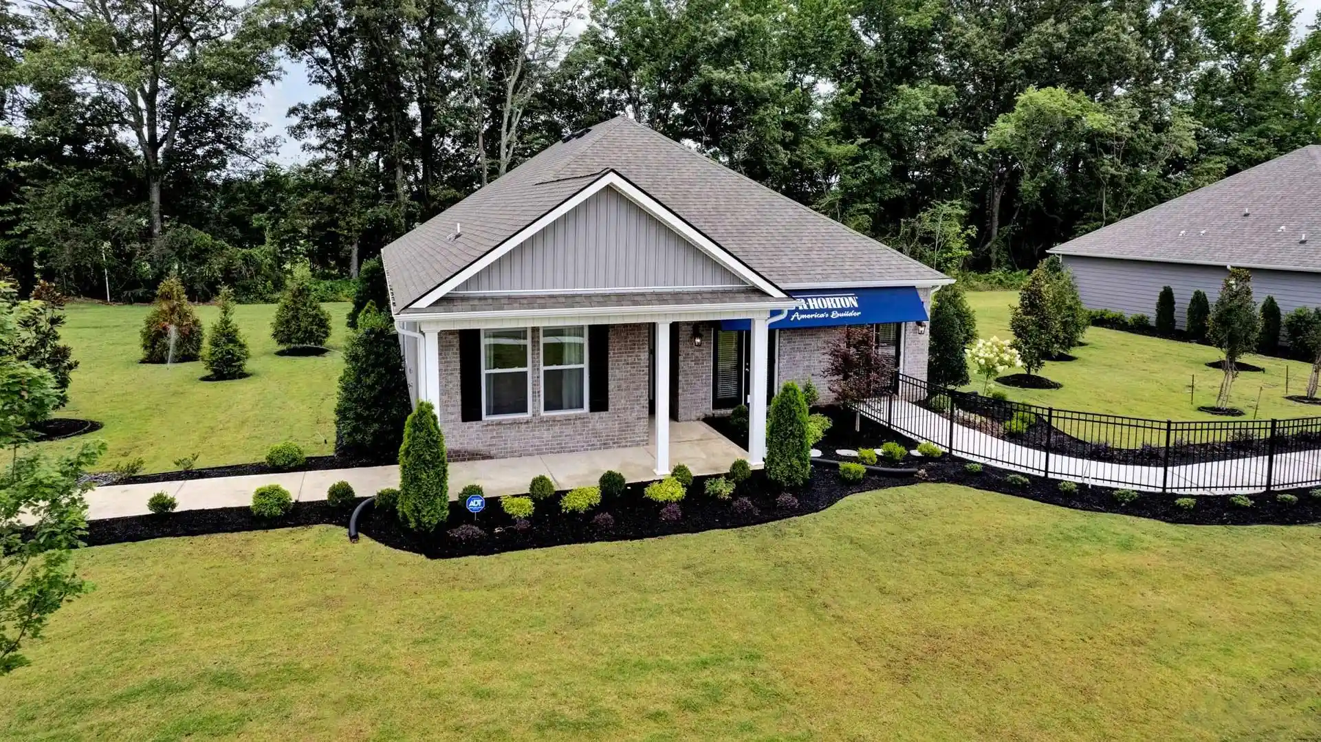 Photo 1 of Single family home for sale at 935 Mewborn Farm Rd, Oakland, TN 38060 | MLS# 10227658 | Listing updated on 2026-09-30